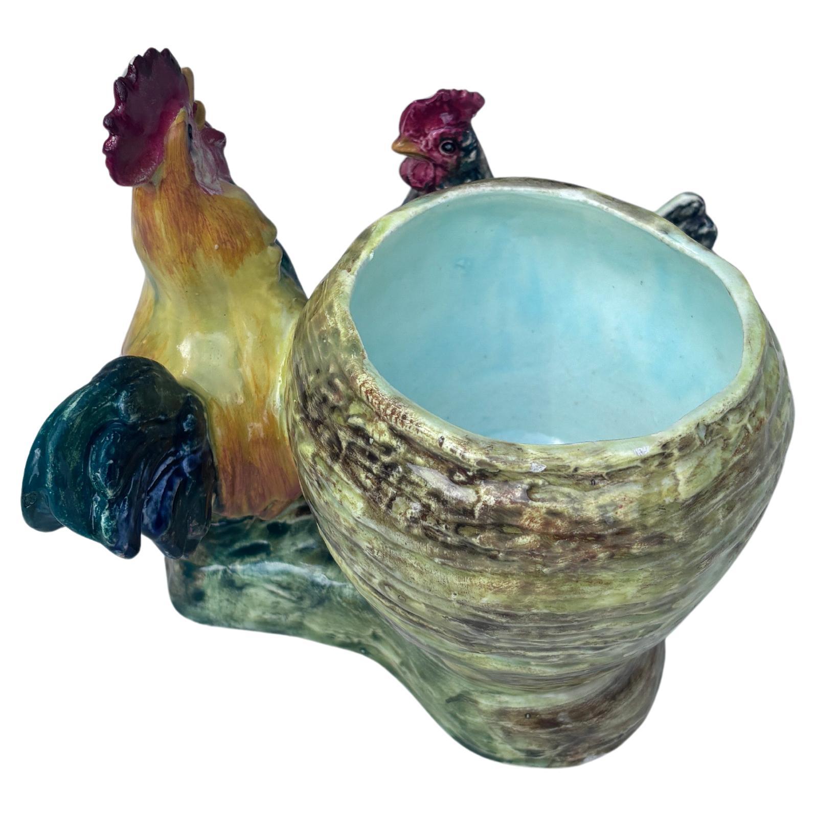 Vase aus Majolika mit Hahn und Henne Delphin Massier, um 1890 im Zustand „Gut“ im Angebot in Austin, TX