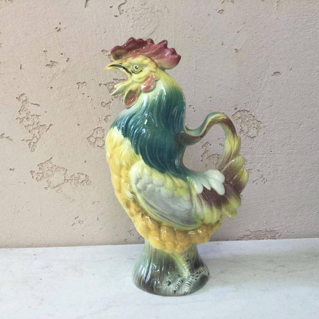 French Majolica rooster pitcher signed Keller and Guerin Saint Clement, circa 1900.
Size 2 number 442.
Original model.