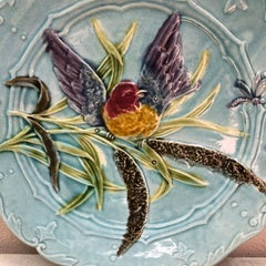Assiette à oiseaux Saint Amand en majolique:: vers 1890