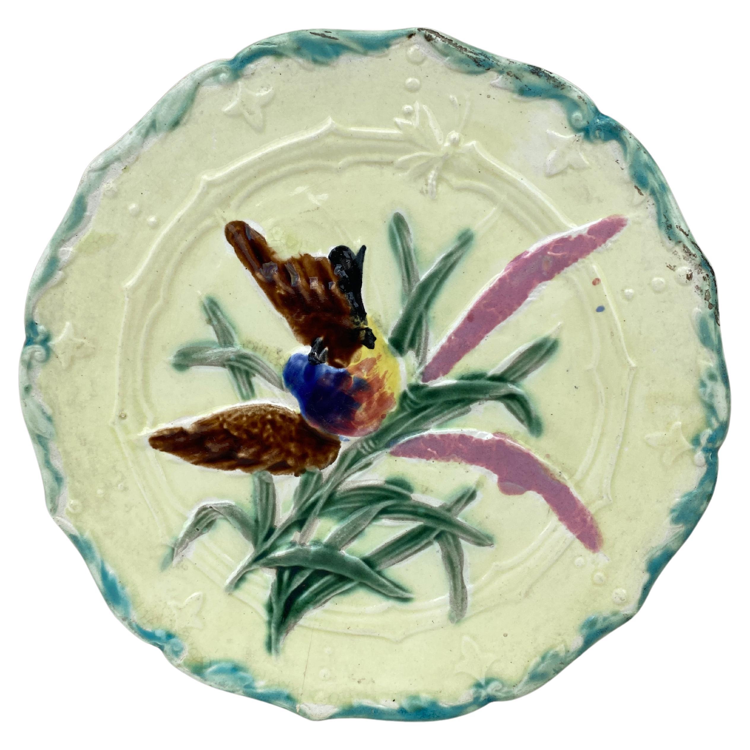 Majolica Saint Amand Bird Plate, circa 1890 For Sale