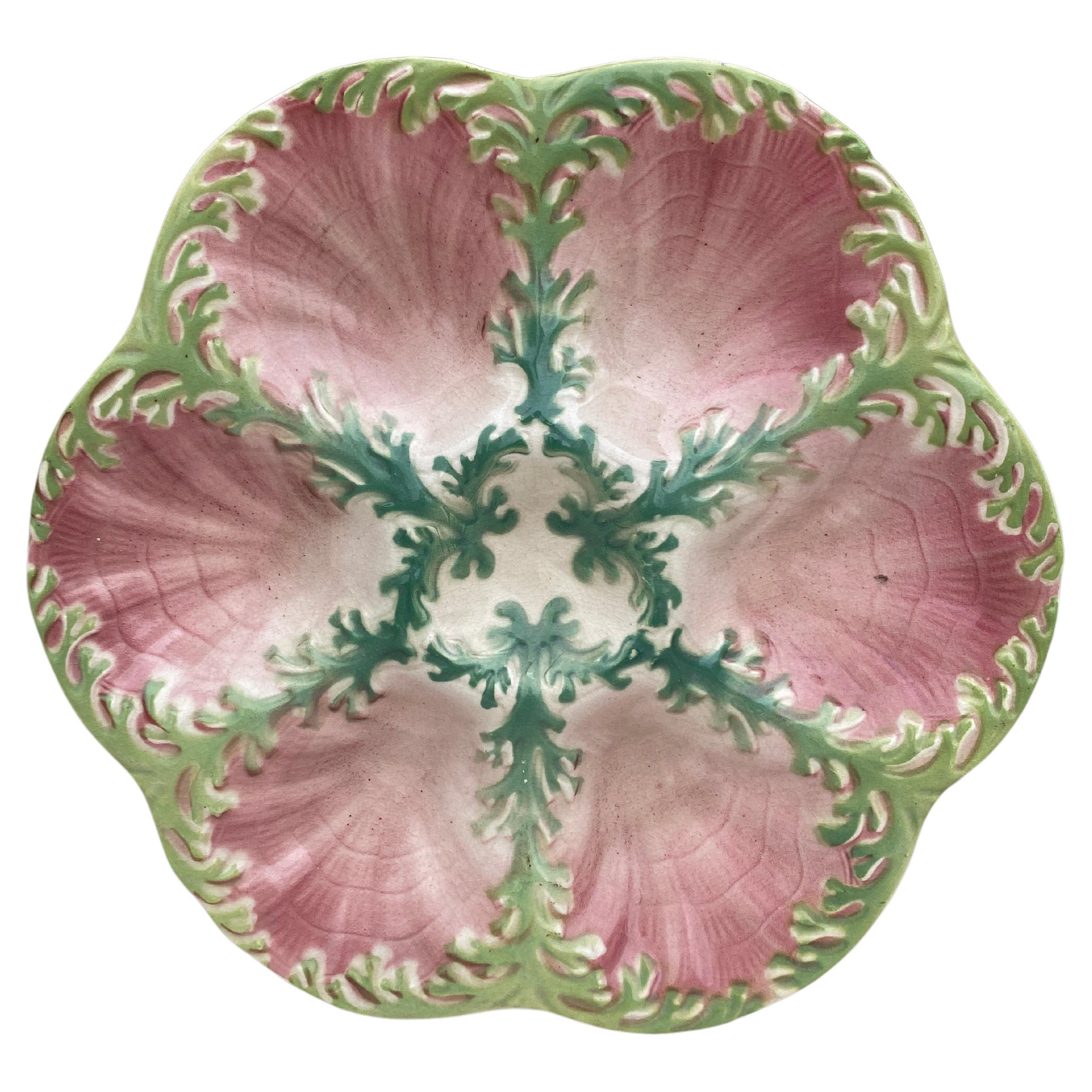 Majolica Seaweeds Oyster Plate Keller and Guerin Saint Clement, circa 1890 For Sale
