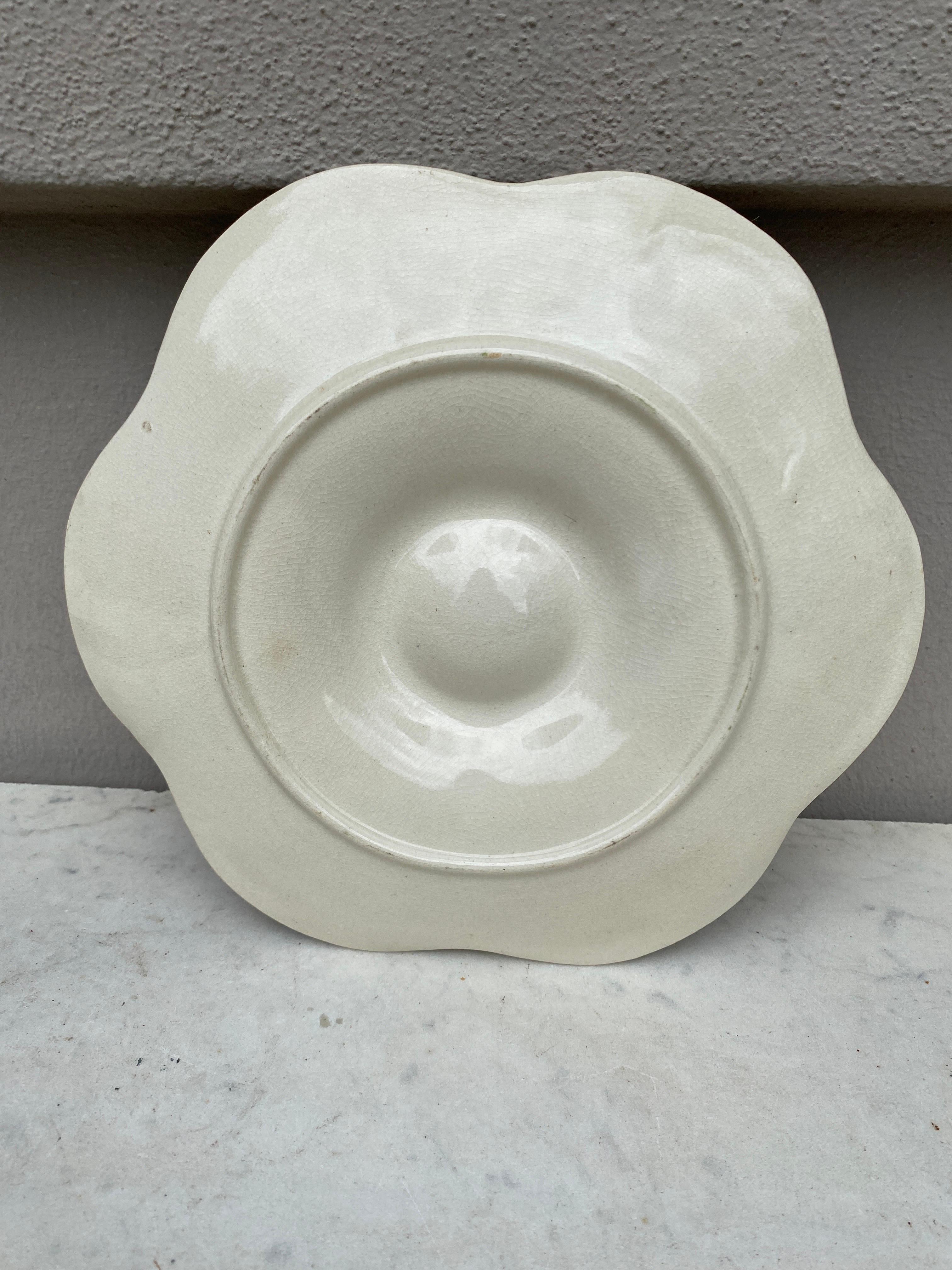 Francese Piatto per ostriche in maiolica Keller & Guerin Saint Clement, circa 1890