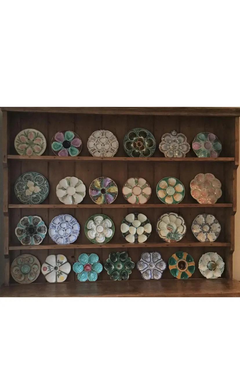 Ceramic Majolica Seaweeds Oyster Plate Keller & Guerin Saint Clement, circa 1890 For Sale