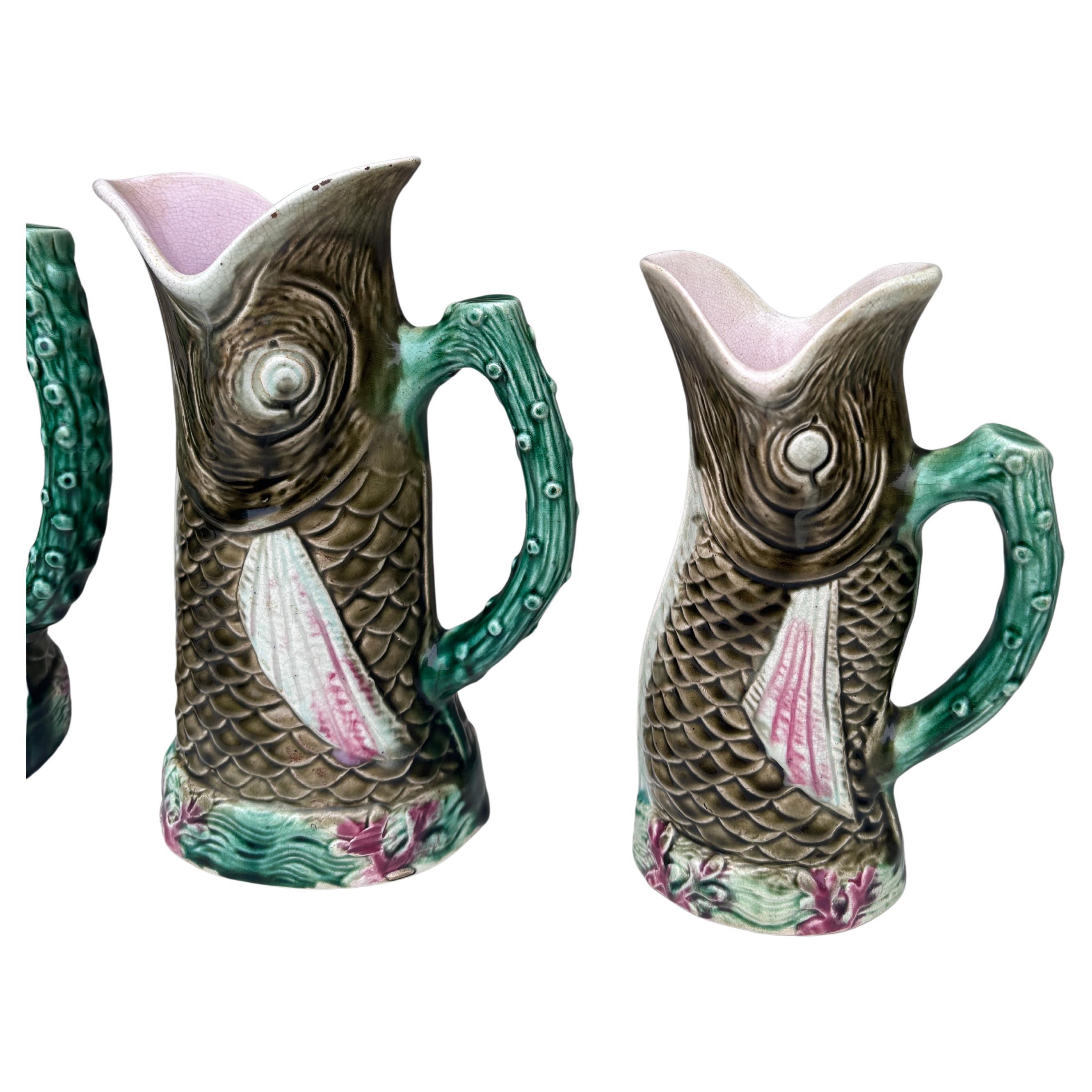Rustic Majolica Set of 3 Graduated Fish Pitchers Circa 1890 For Sale
