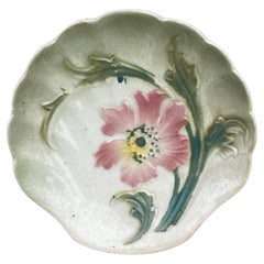 Majolika-Muschelschalenschalenschale Keller & Guerin Saint Clement, um 1900