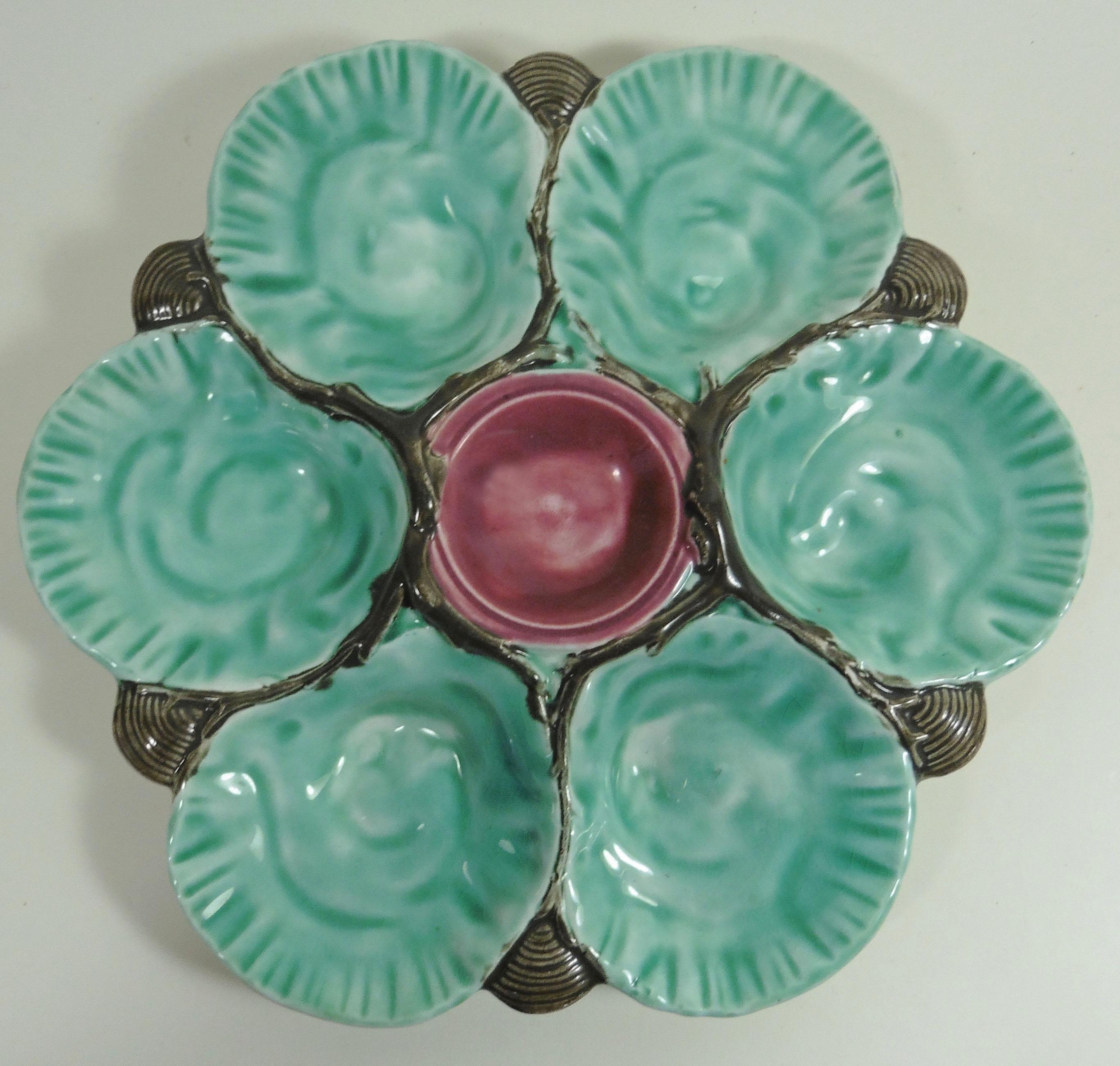 Ceramic Majolica Shell Platter Dish Sarreguemines, circa 1880