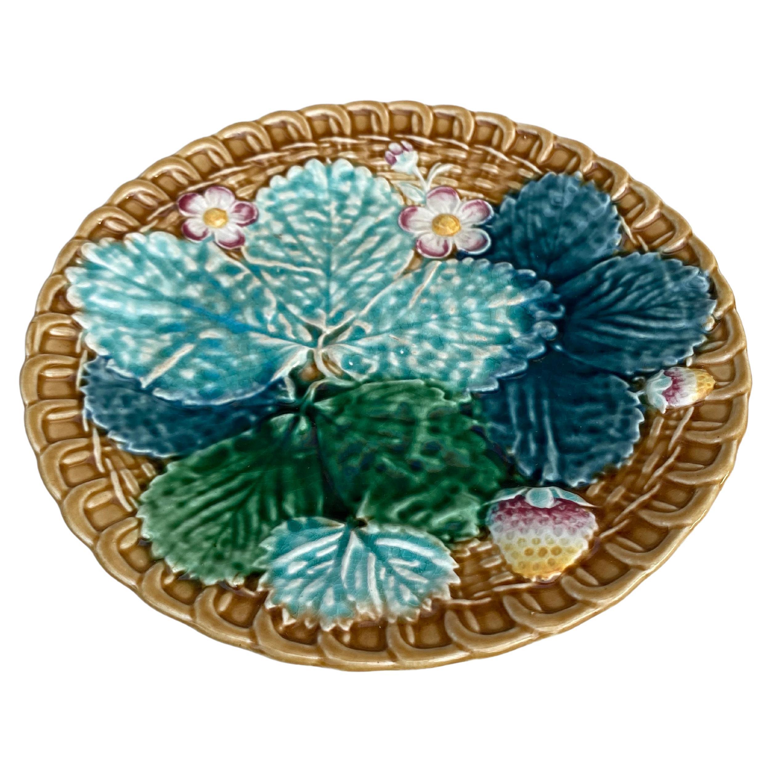 Majolica Strawberries Plate Clairefontaine attributed to Clairefontaine, circa 1890.