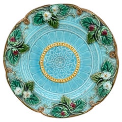 Majolica Strawberries Plate Sarreguemines, circa 1870