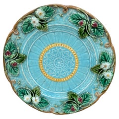 Majolica Strawberries Plate Sarreguemines, circa 1870