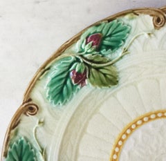 Majolica Strawberries Plate Sarreguemines, circa 1880