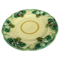 Majolica Strawberries Plate Sarreguemines, Circa 1880