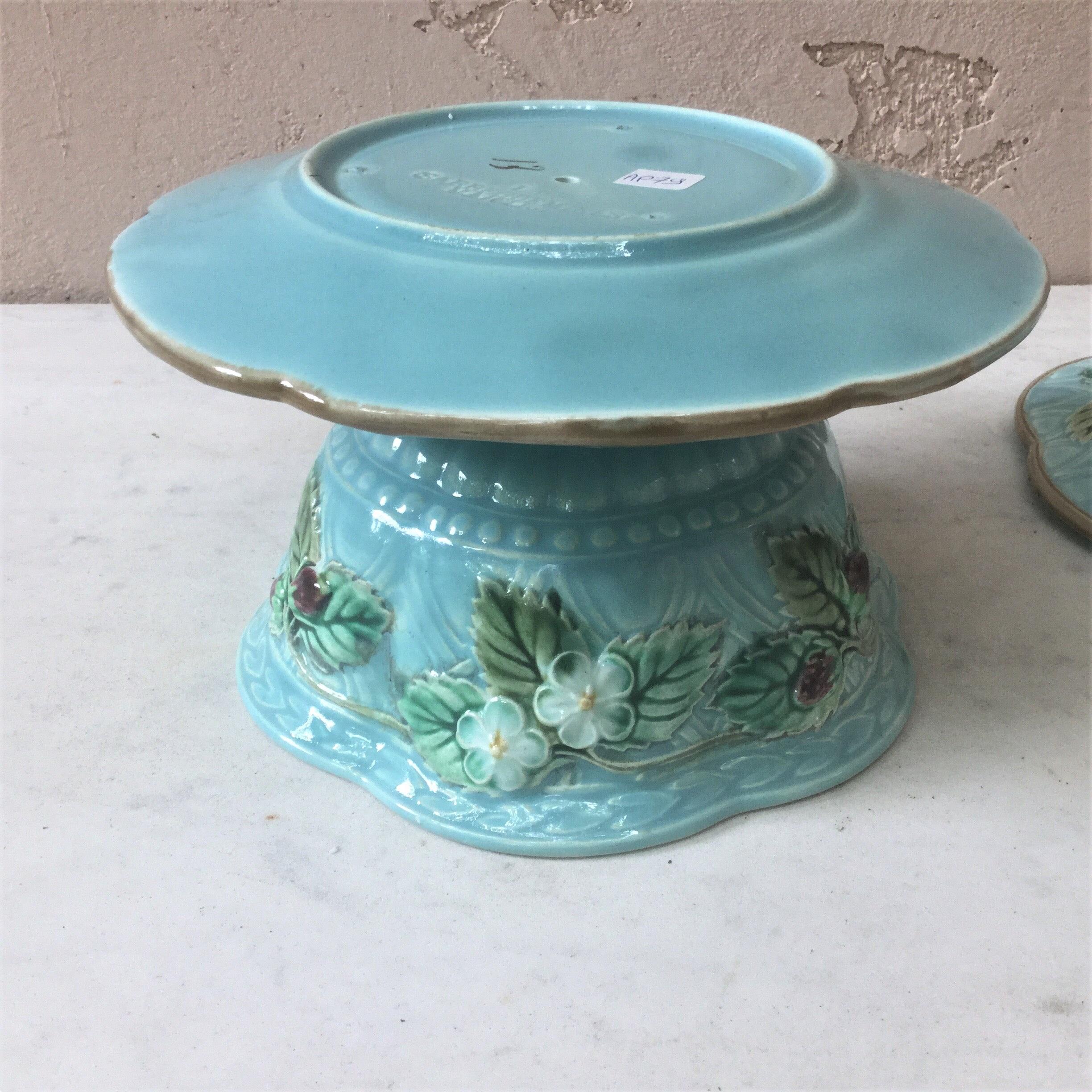 Sucrier à fraises en majolique Sarreguemines Majolica:: circa 1870 5
