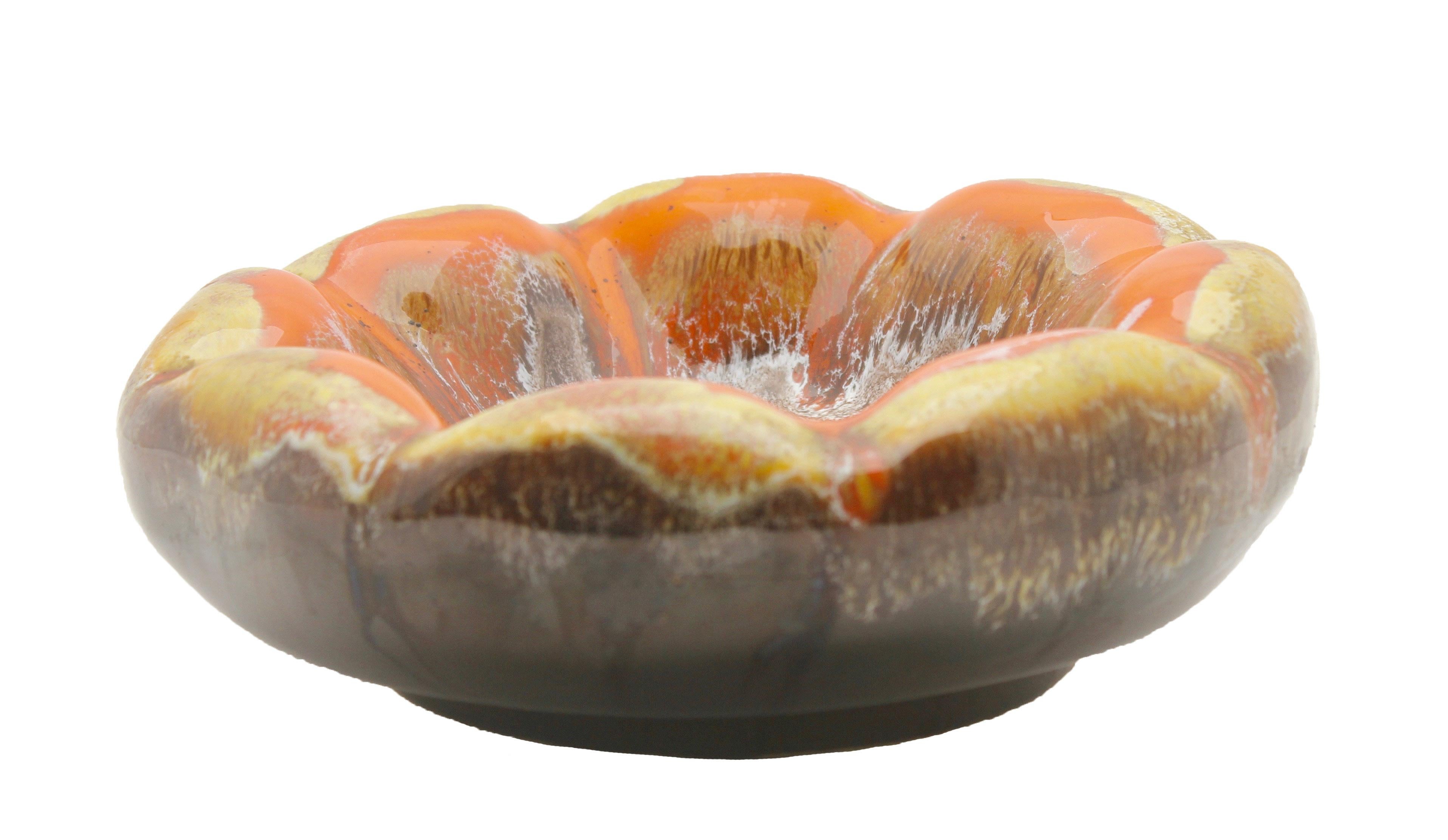 Majolica Style Set of Fish and Oyster Plates, by Vallauris with Drip Glazes For Sale 2