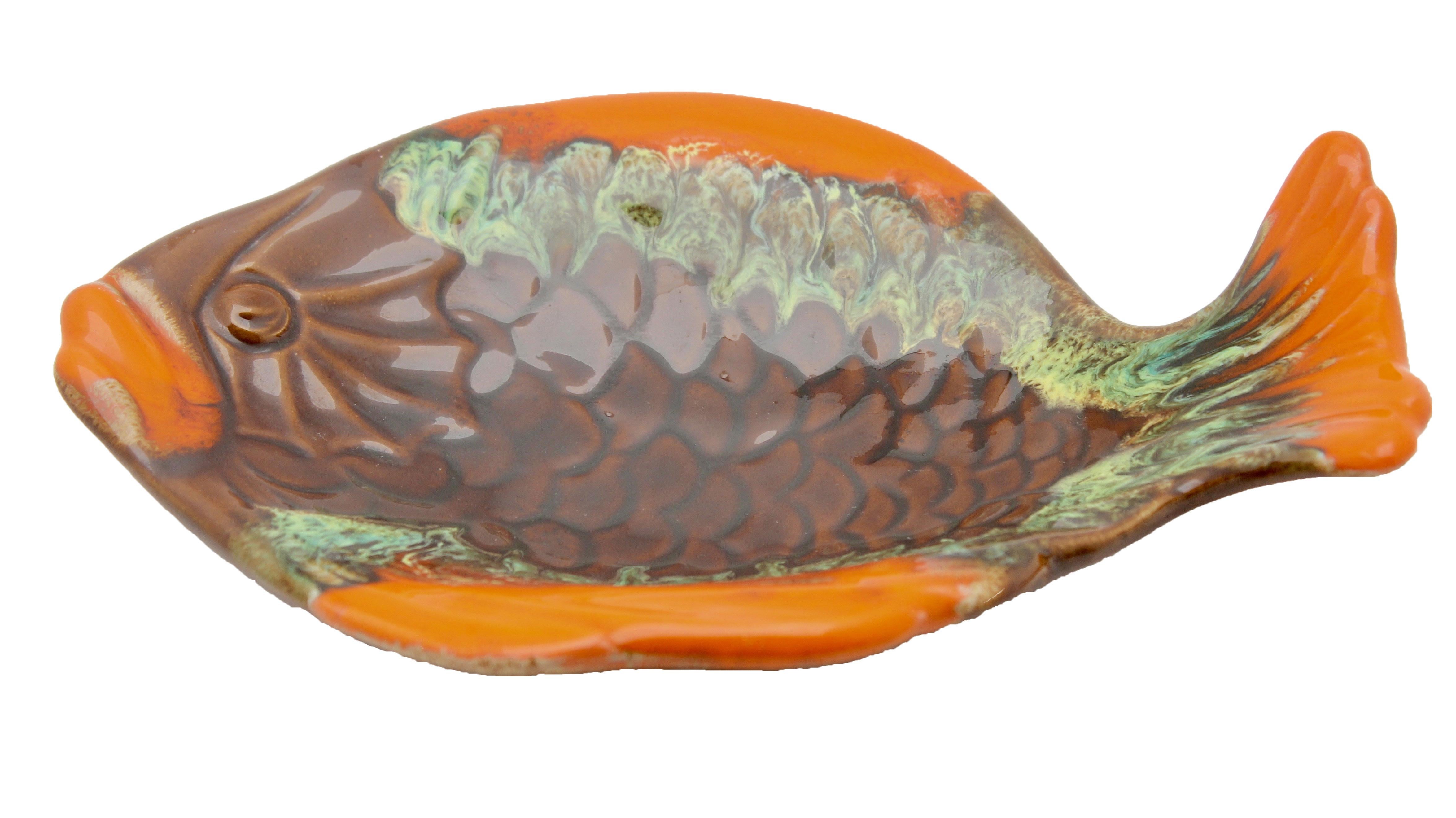 Majolica Style Set of Fish and Oyster Plates, by Vallauris with Drip Glazes For Sale 1