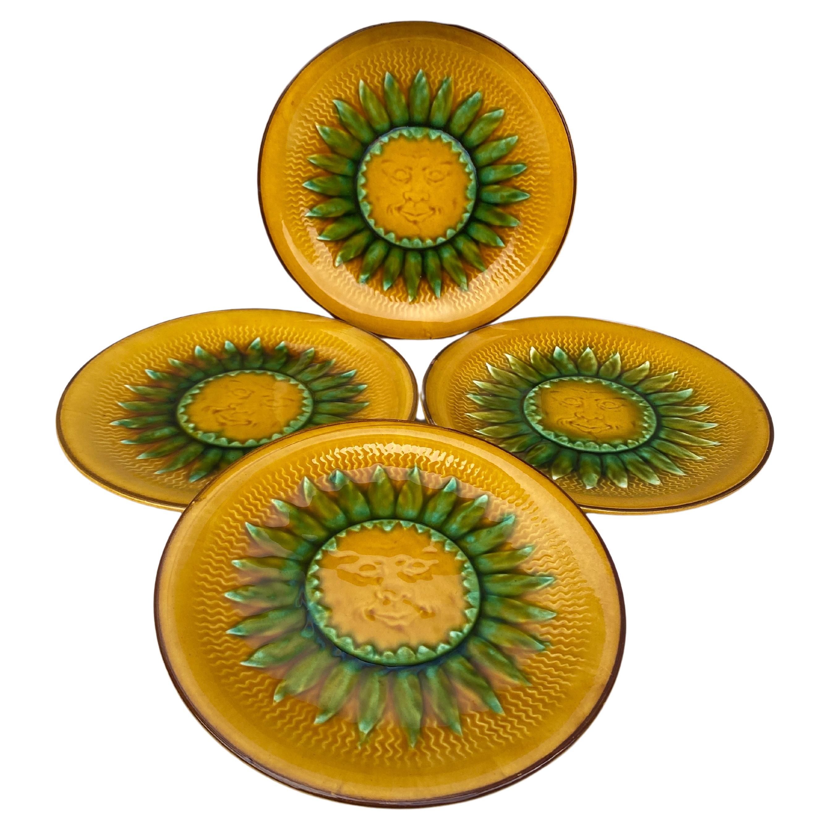 French Majolica sun plate signed Villeroy & Boch, circa 1890.