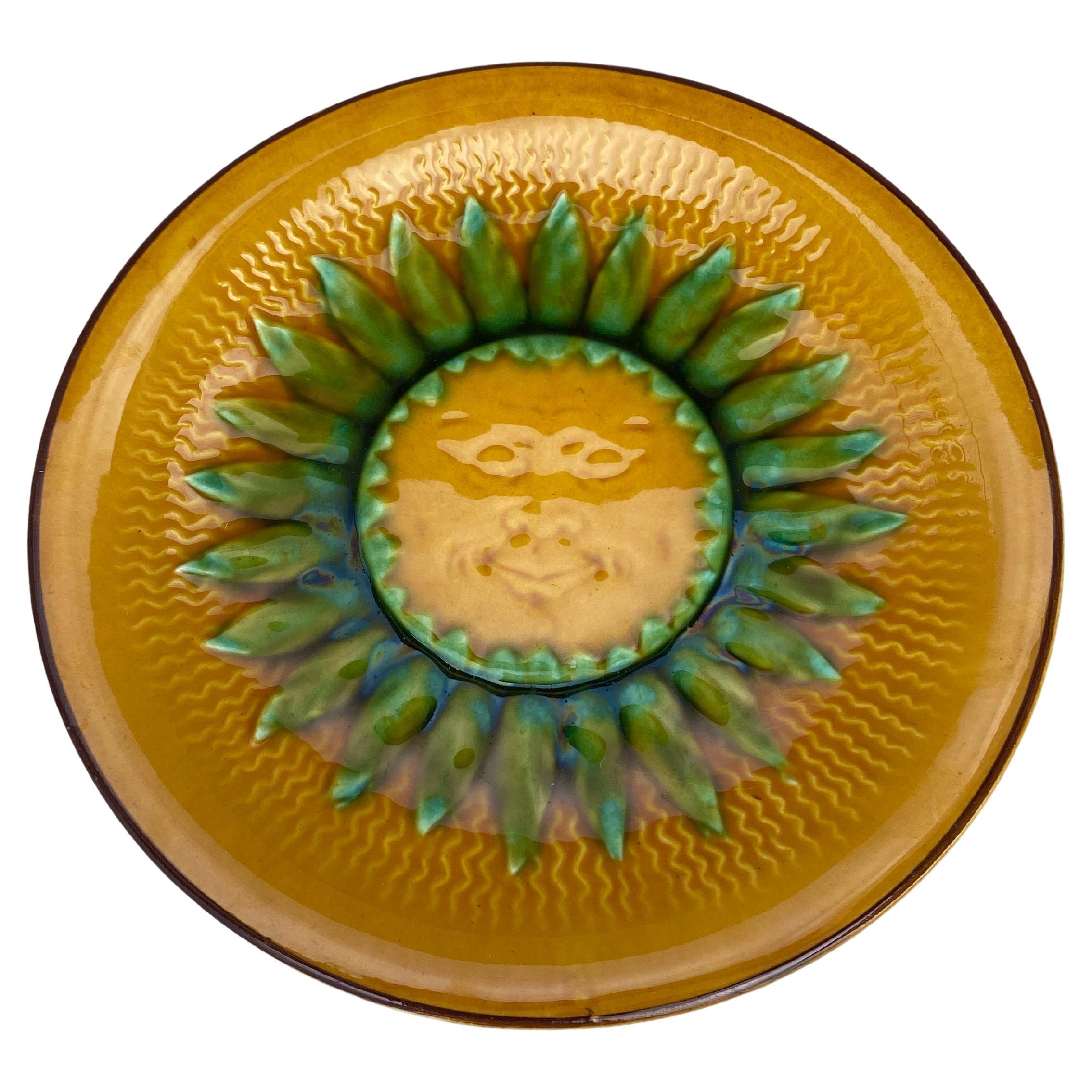 German Majolica Sun Plate Villeroy & Boch, circa 1890 For Sale