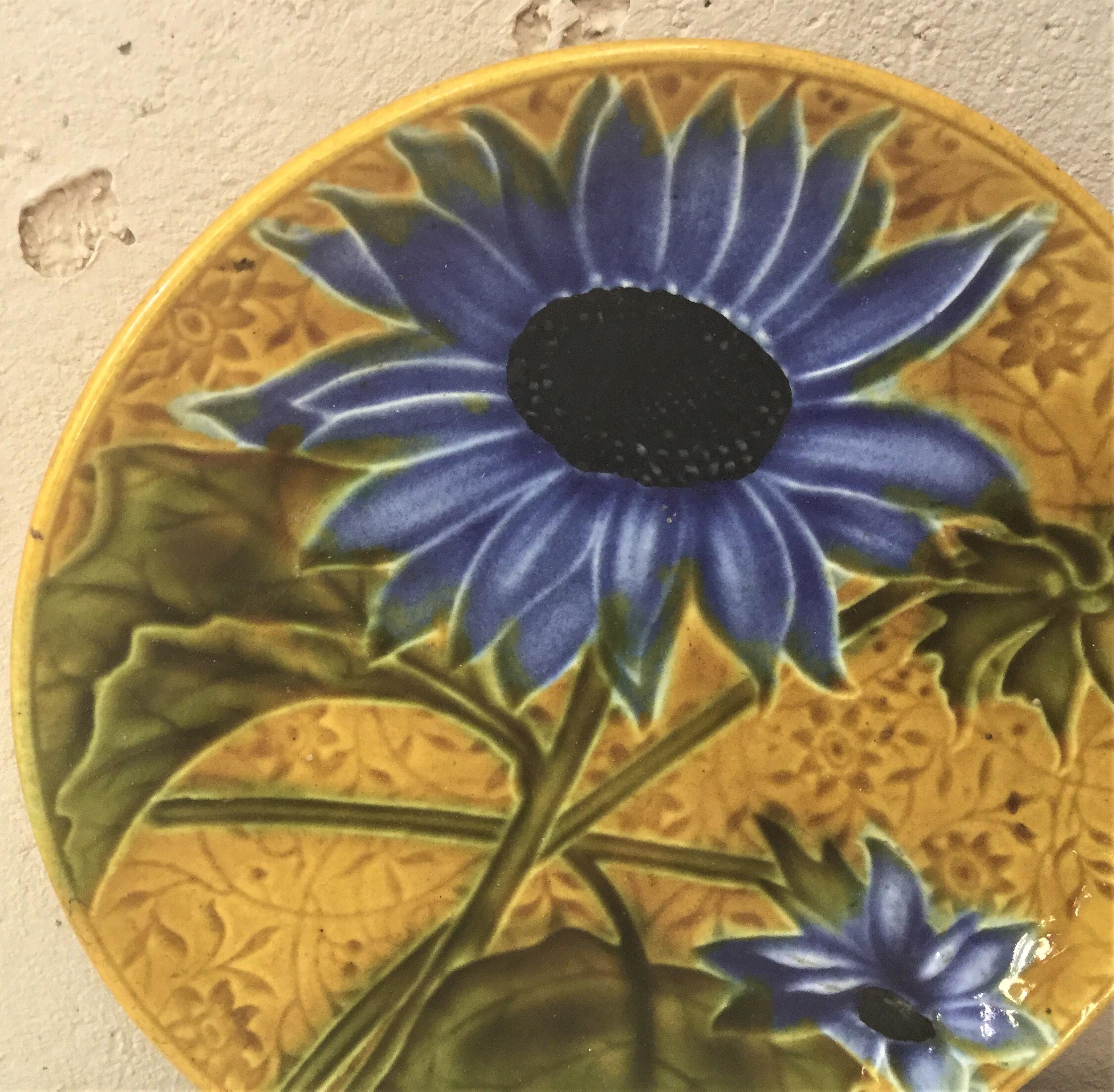 Art Nouveau Majolica Sunflower Plate Villeroy & Boch, circa 1900