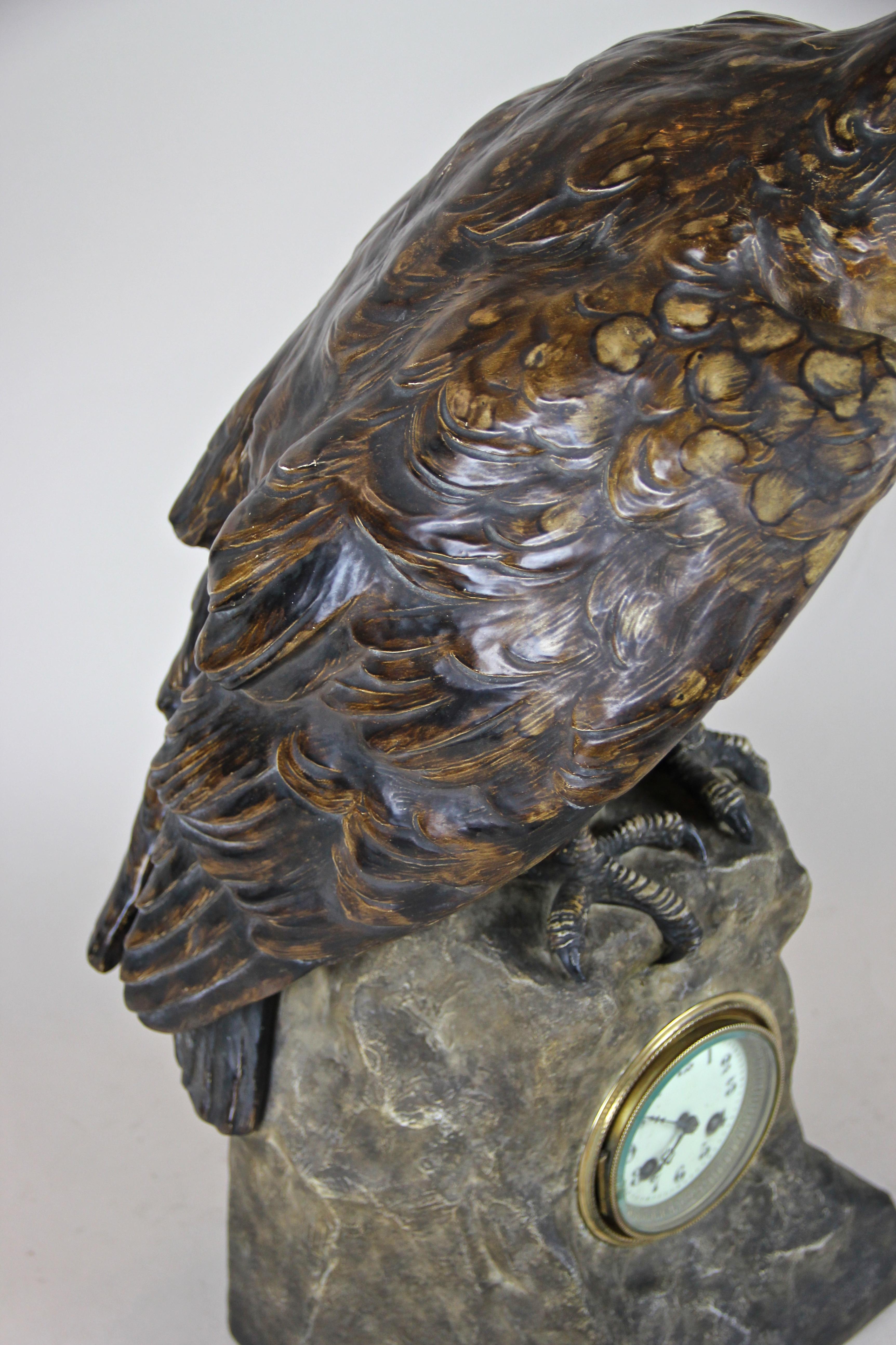 Skulpturale Majolika-Uhr „Der Adler“ von Johann Maresch, um 1900 8