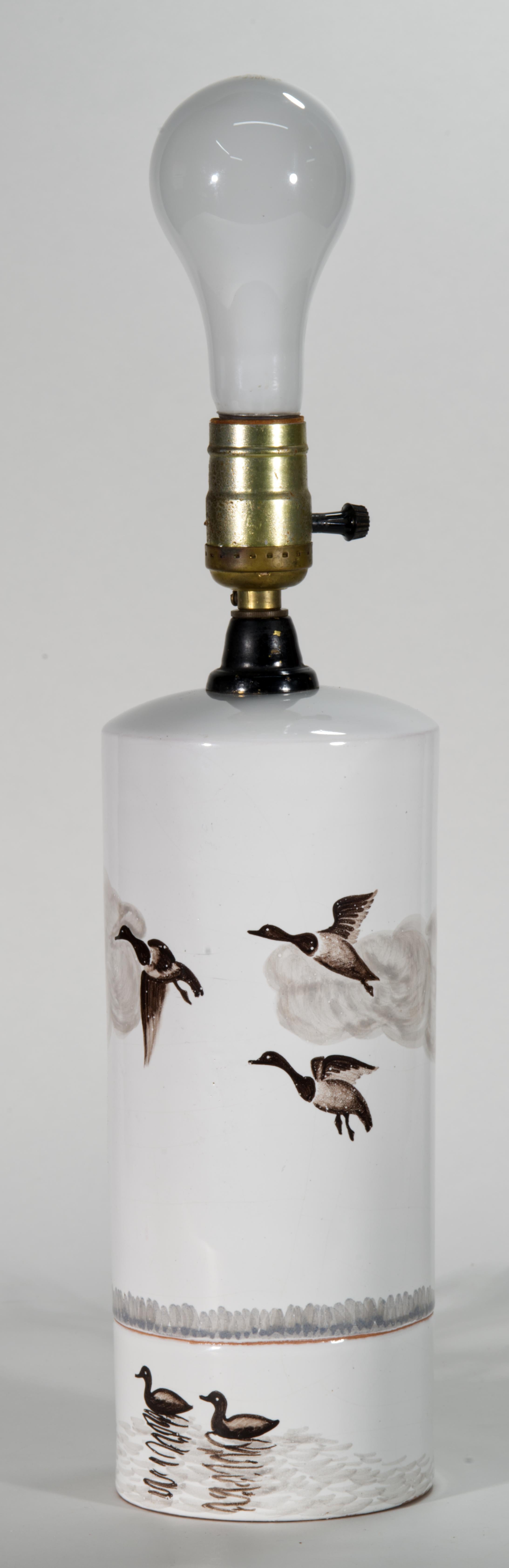 Ceramic Majolica Table Lamp Hand Painted Landscape Hunting, Italy 1950s-1960s For Sale