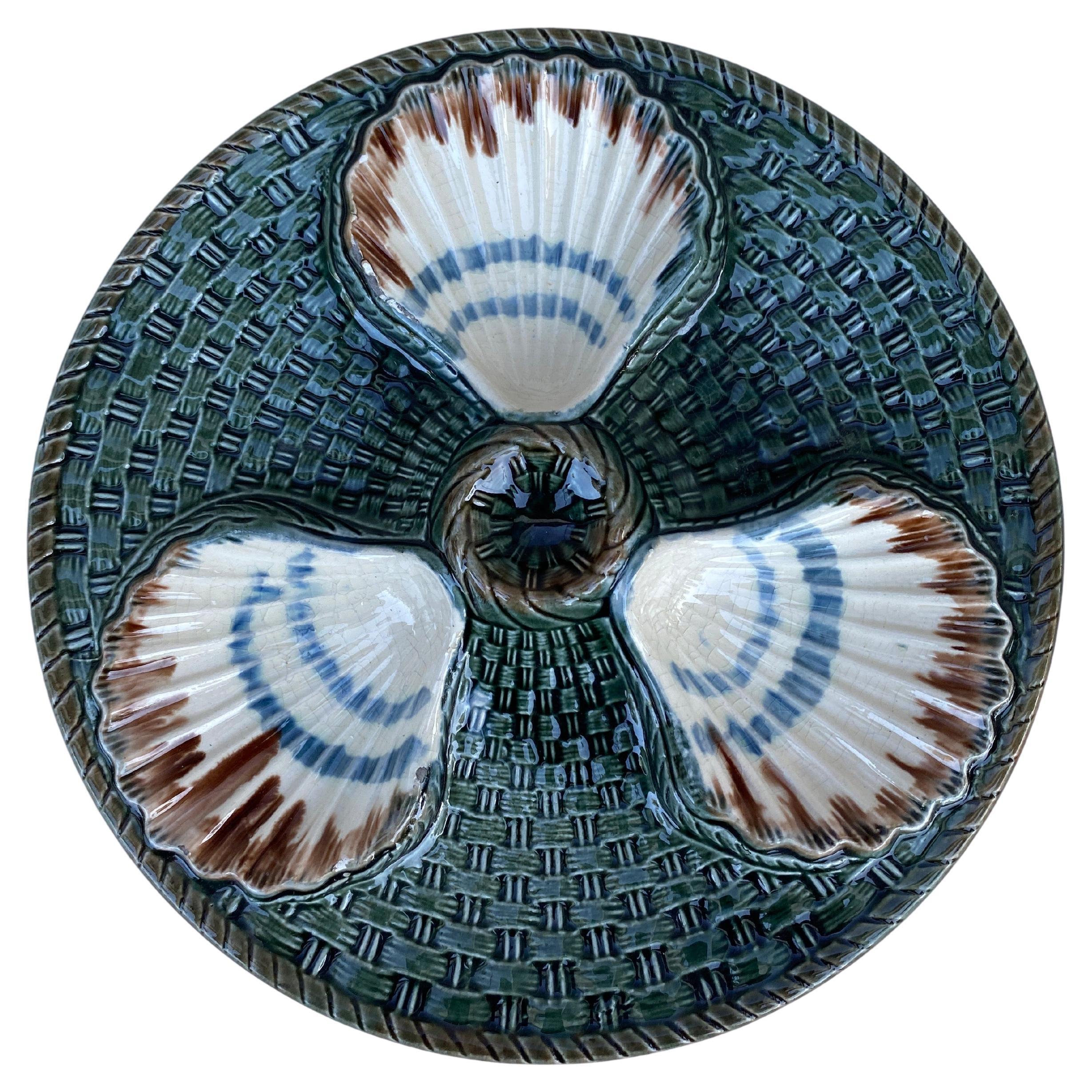 Majolica Three Shells Oyster Wall Plate Longchamp, circa 1890 For Sale