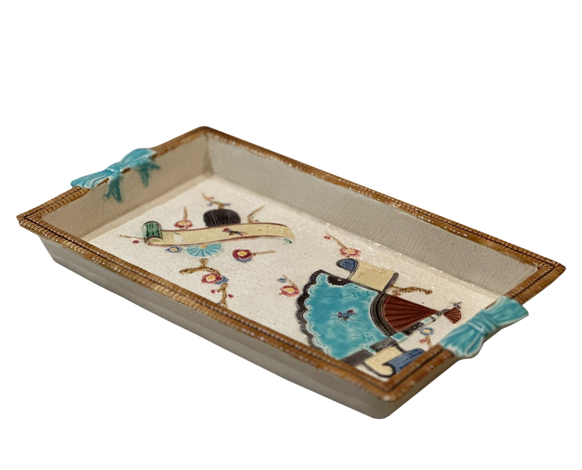 This majolica tray is by Minton. There is mark but not very clear. Circa 1890s, England.
