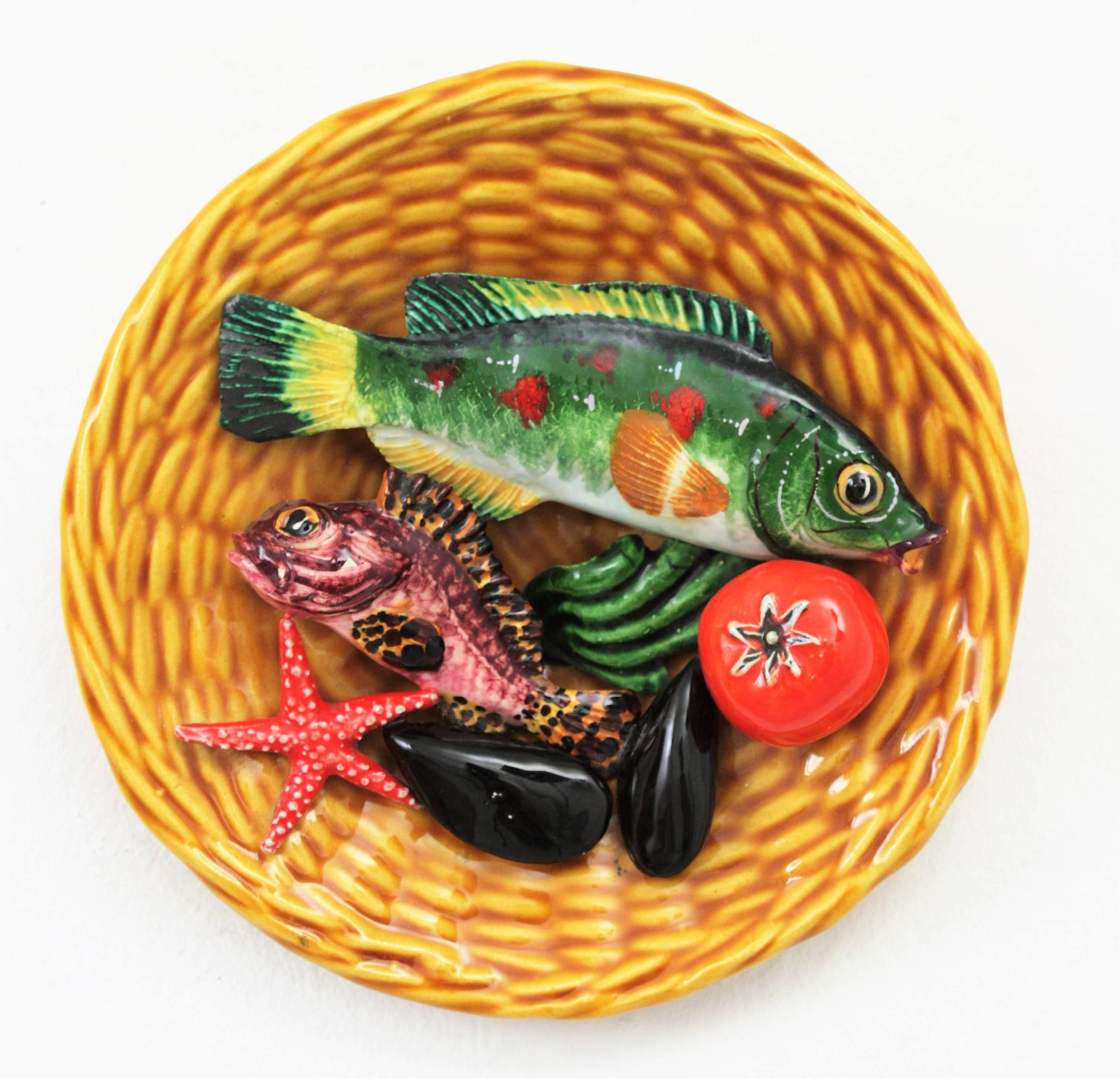 Majolika-Keramikteller von Lamarche Monaco, Trompe L'oeil Seafood Design (Monegassisch) im Angebot