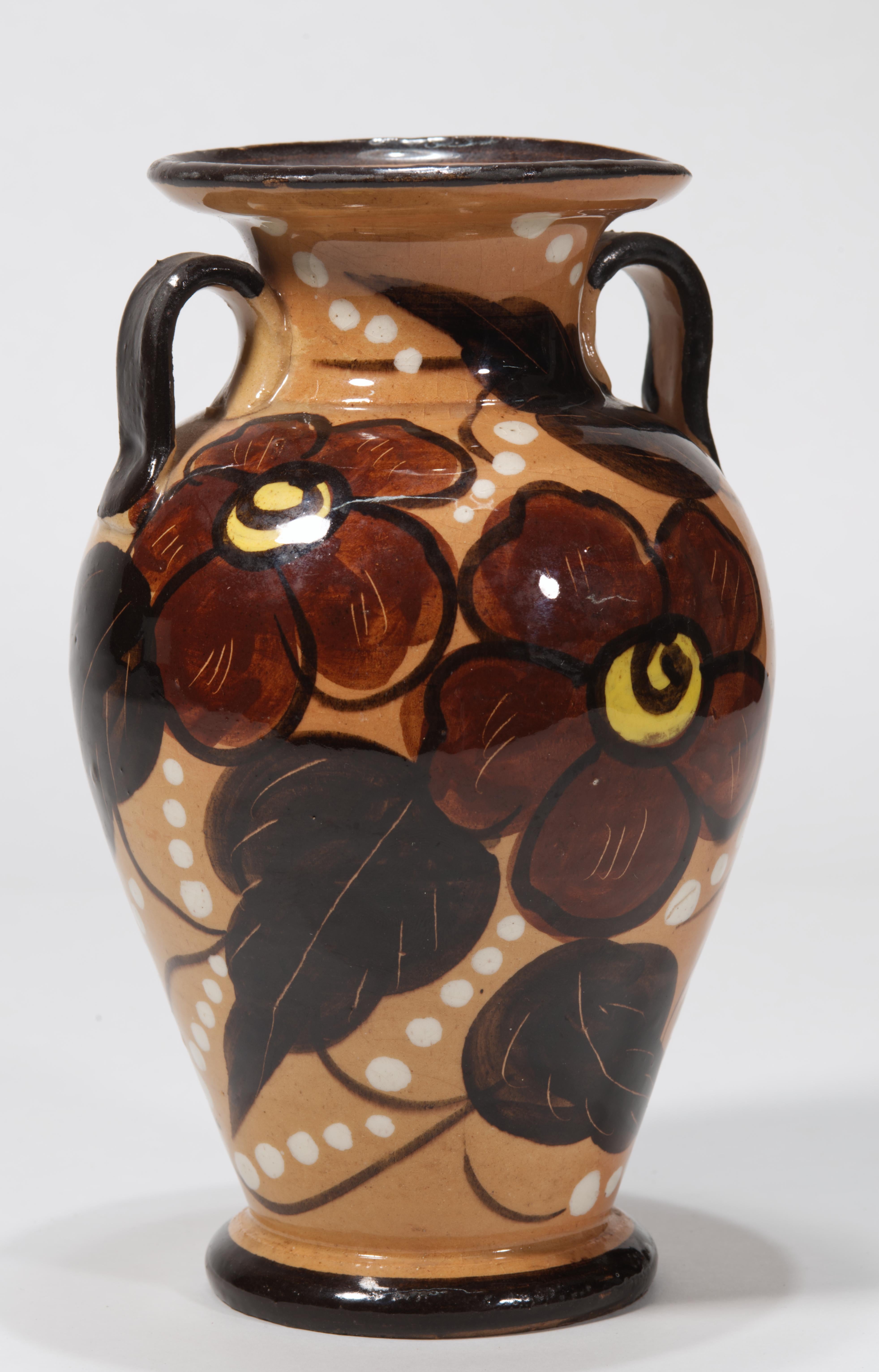 Majolica Urn Vase Flower Decor, Italy 1950s-1960s In Good Condition For Sale In Clifton Springs, NY