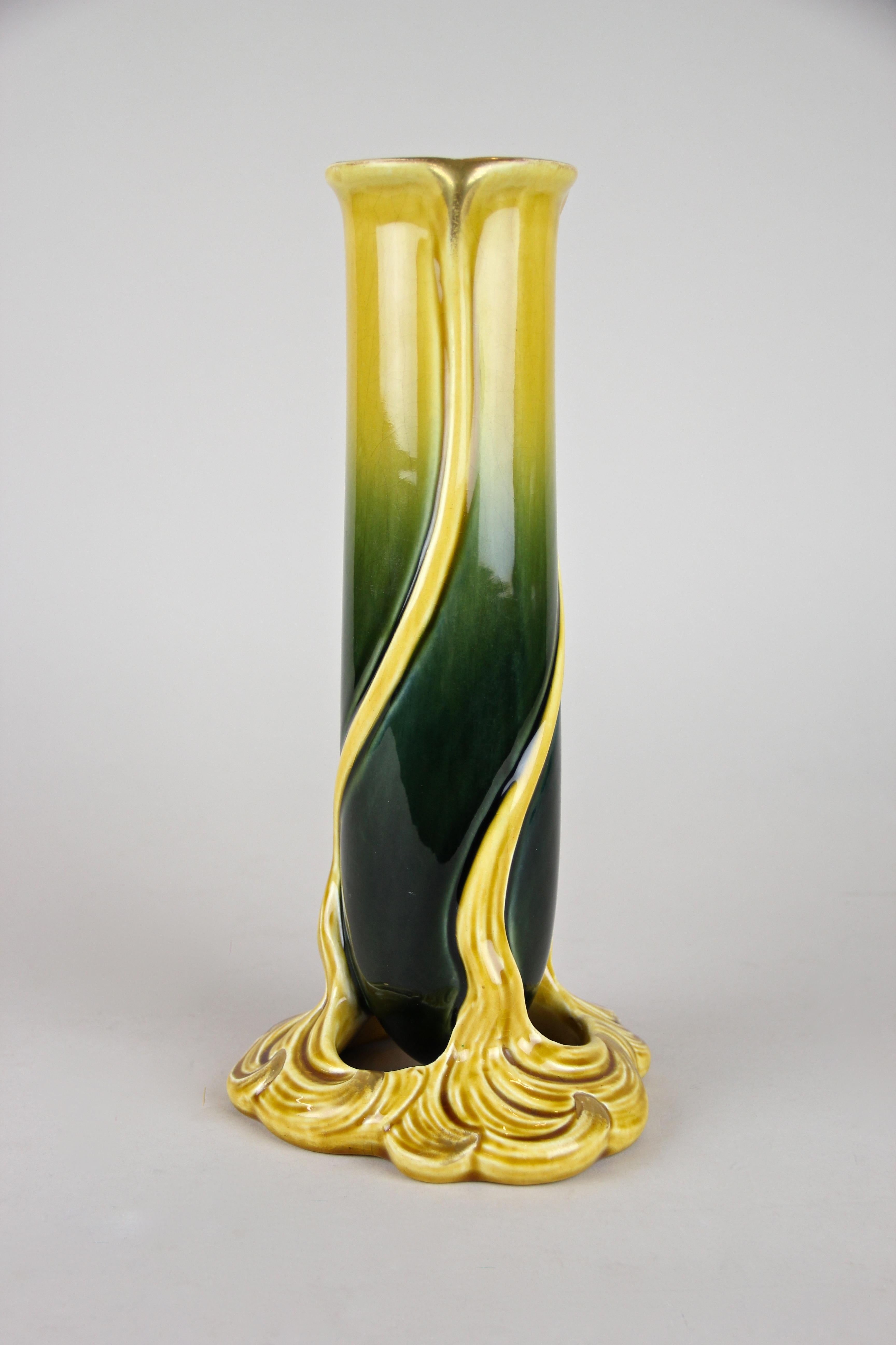 Majolica Vase Art Nouveau by Sarreguemines, France, circa 1915 2