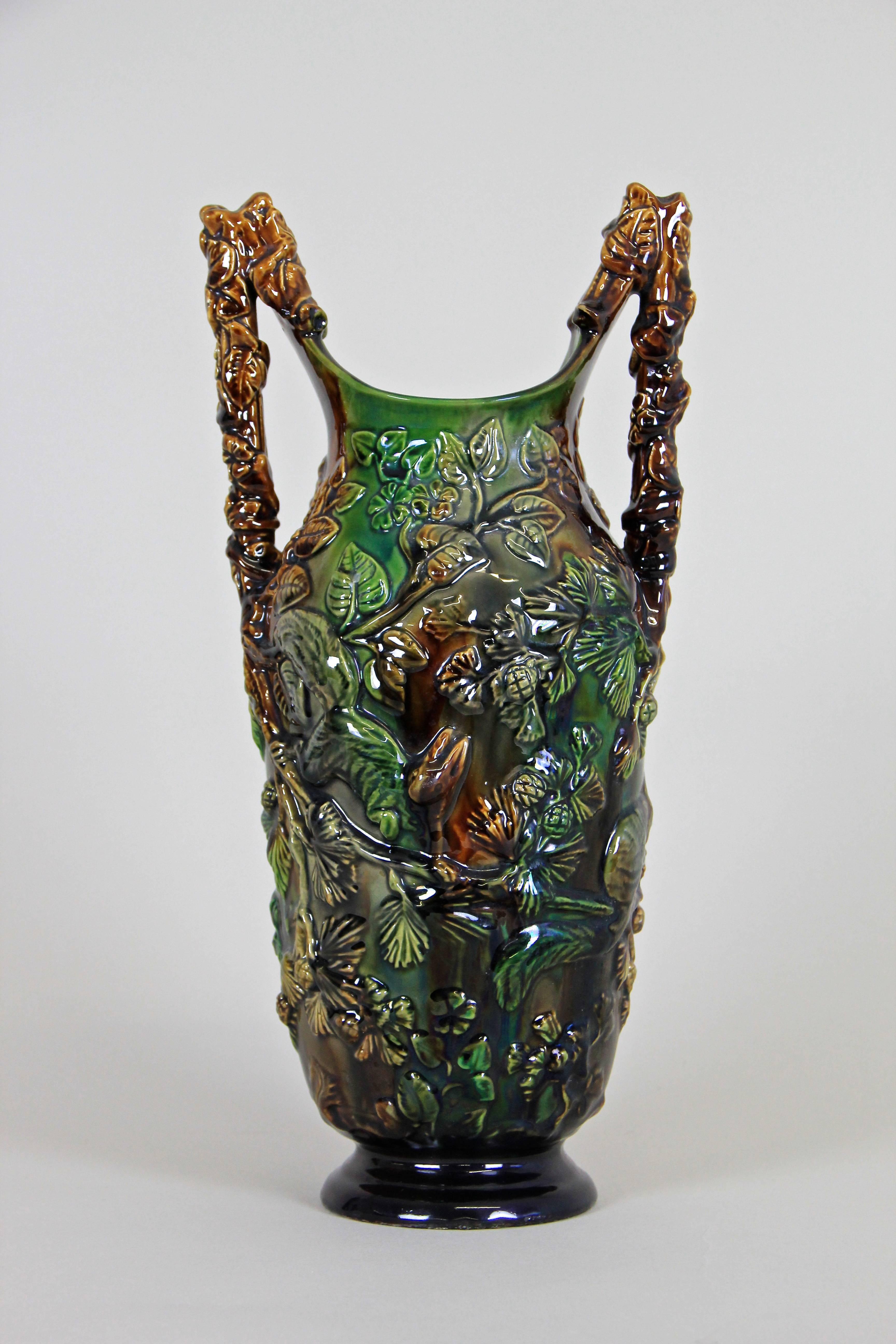 Majolica Vase by Eichwald Art Nouveau, Bohemia, circa 1900 In Excellent Condition In Lichtenberg, AT