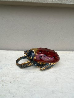 Pochette murale en majolique Scarabée Fives-Lille, vers 1890