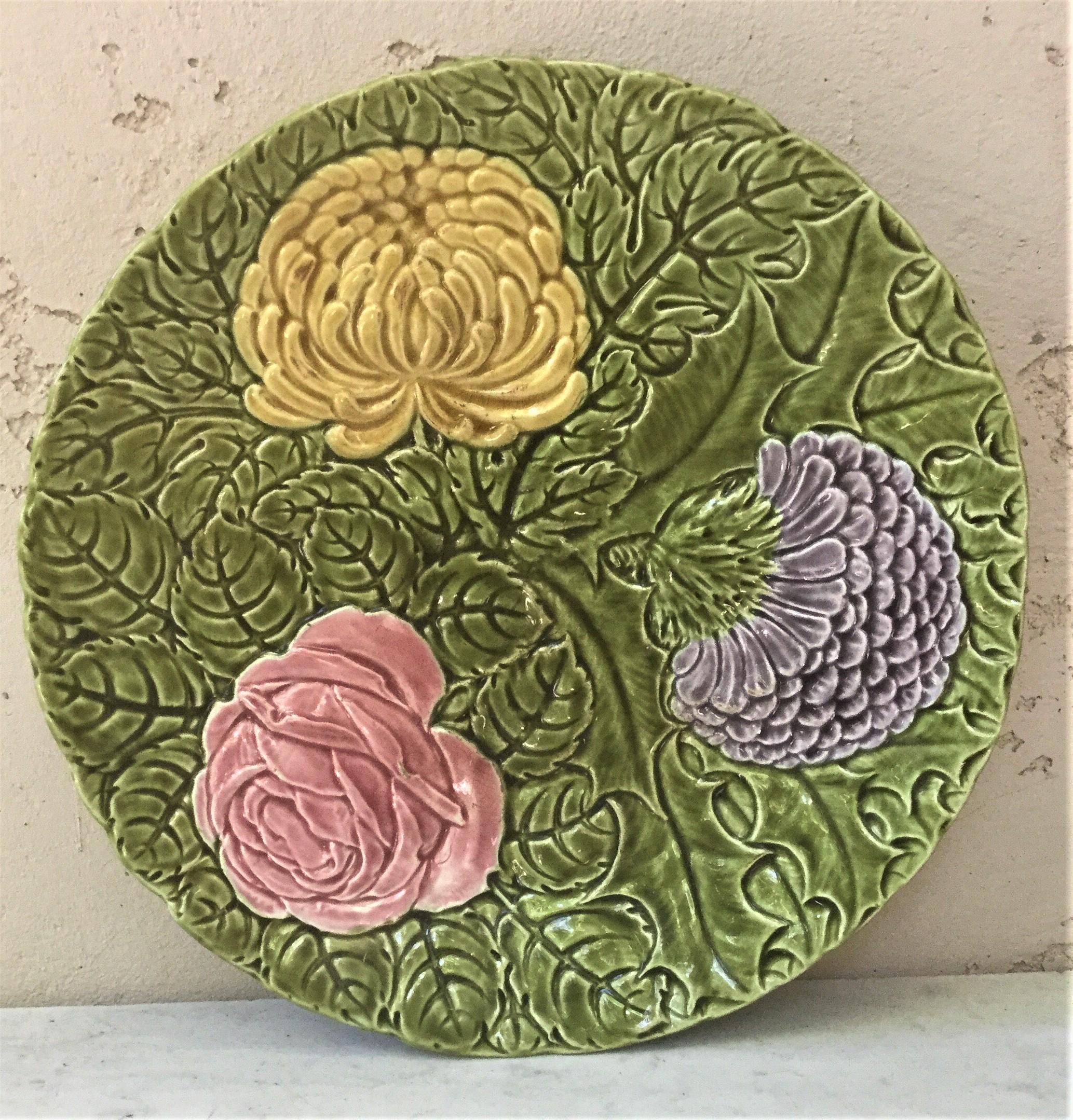 Majolica Wild Rose Platter Massier Jerome Massier Fils, circa 1900 For Sale 1