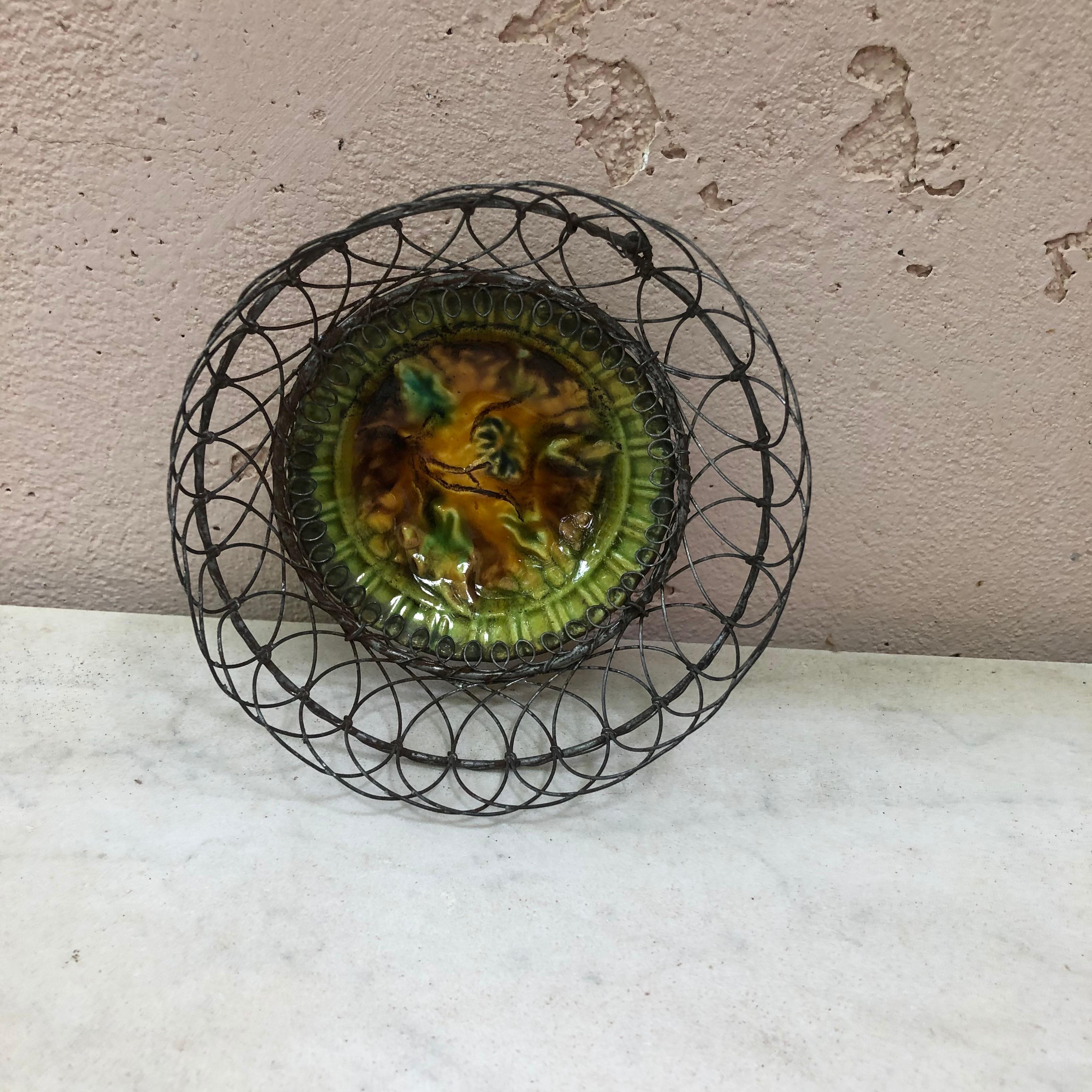 Charming Majolica wire basket with leaves signed Villeroy & Boch, circa 1900.