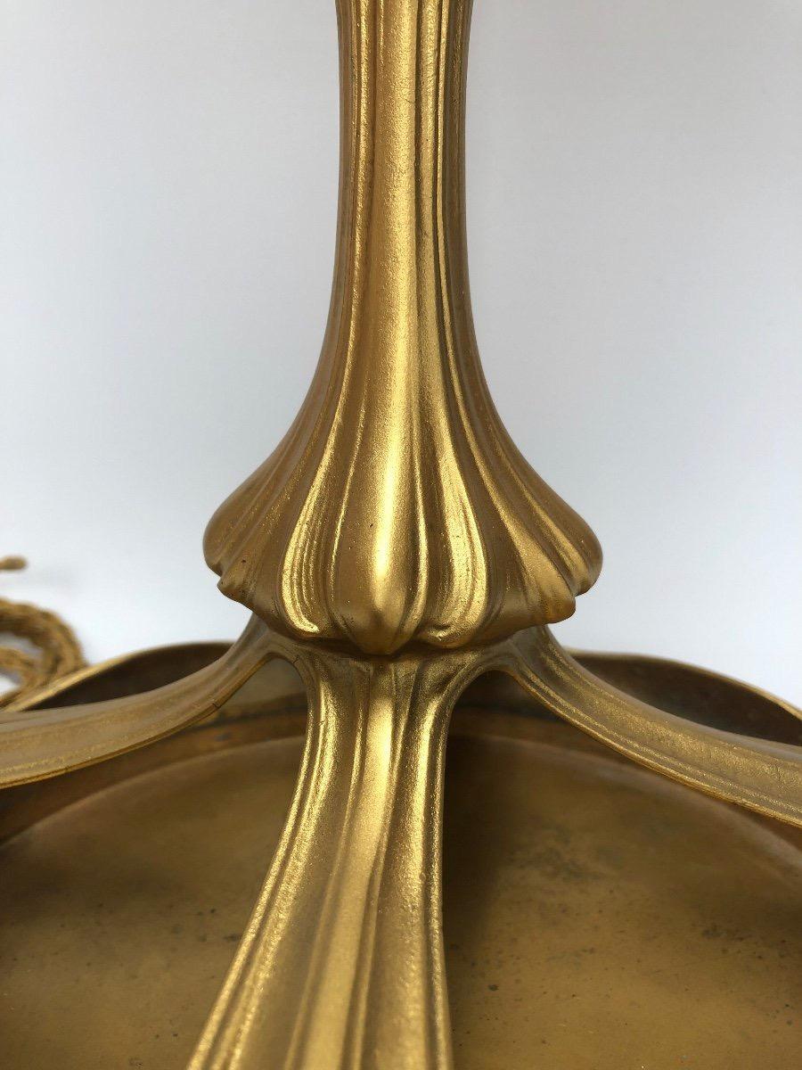 Français Exceptionnelle et rare lampe Art Nouveau en bronze et albâtre Majorelle en vente