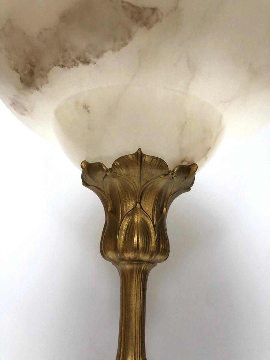 Außergewöhnliche und seltene Jugendstil-Lampe aus Bronze und Alabaster im Zustand „Hervorragend“ im Angebot in NANTES, FR