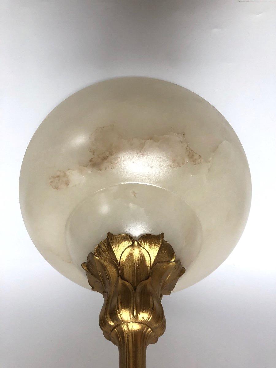 Außergewöhnliche und seltene Jugendstil-Lampe aus Bronze und Alabaster im Angebot 1