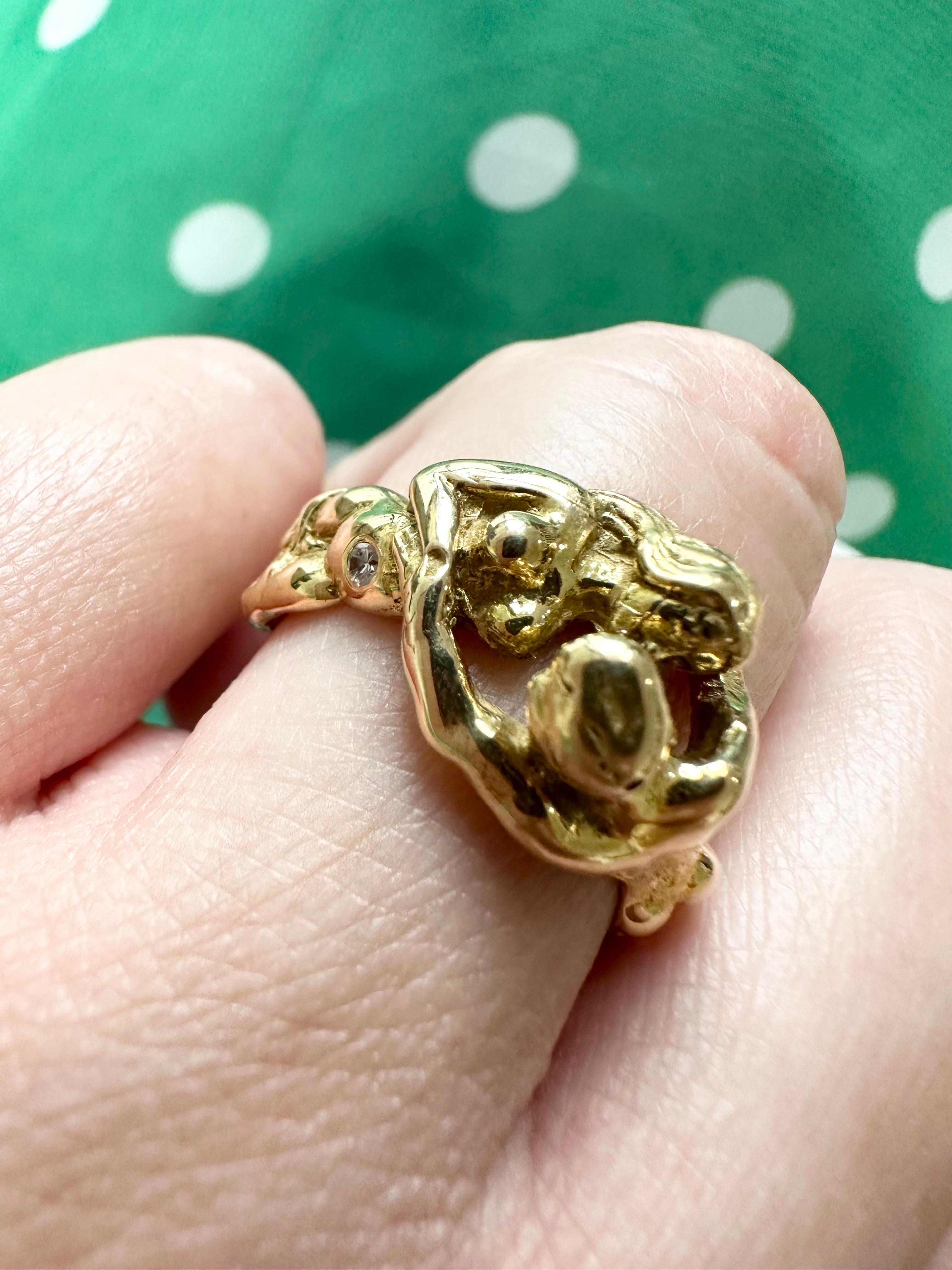 Make love sex 18KT gold ring solid gold art ring unique rare ring For Sale 2