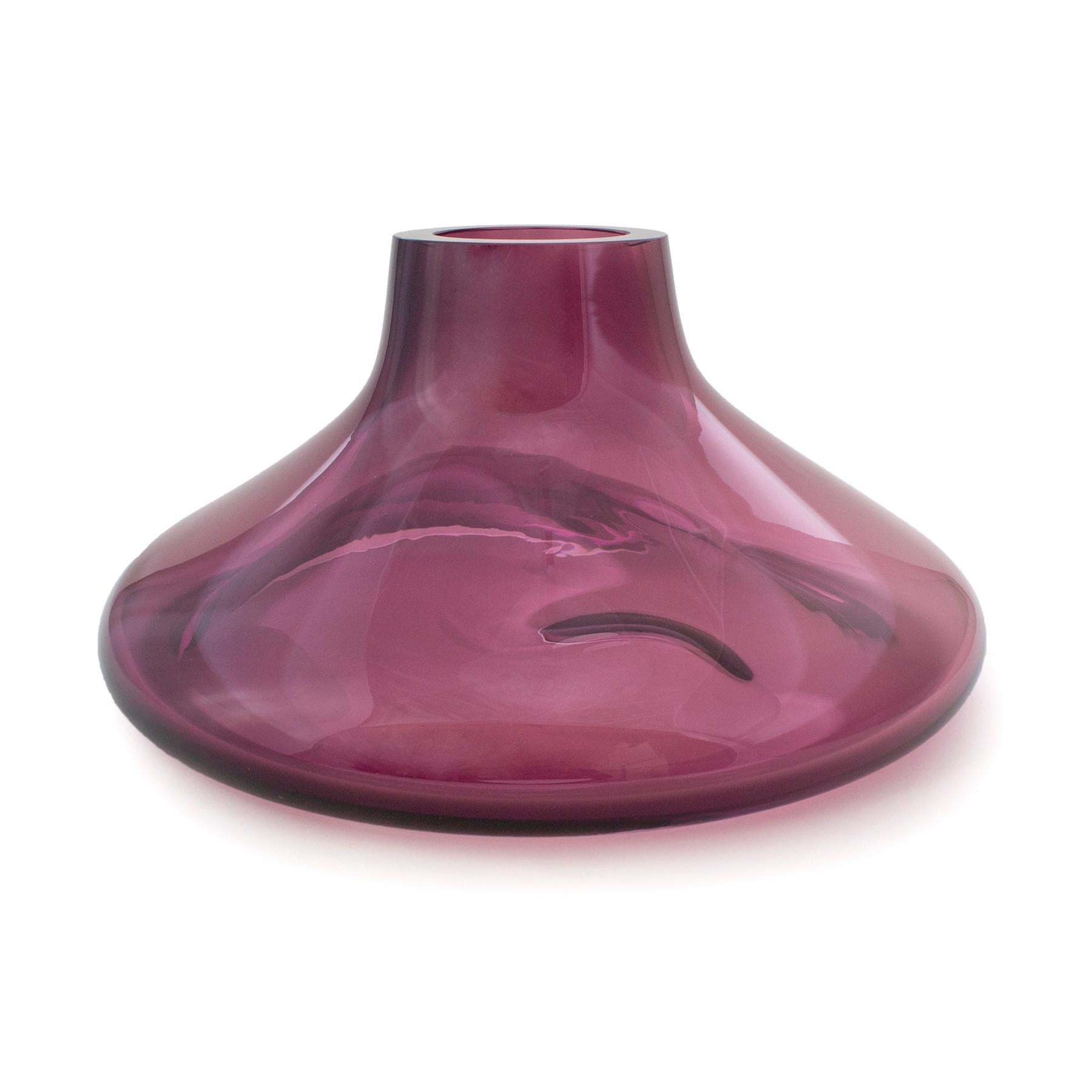 Makemake Purple Iridescent L vase + bowl by ELOA
No UL listed 
Material: glass
Dimensions: D40 x W40 x H25 cm
Also available in different colors and dimensions.

Makemake is reminiscent of Jupiter‘s ring. The object was designed with a double