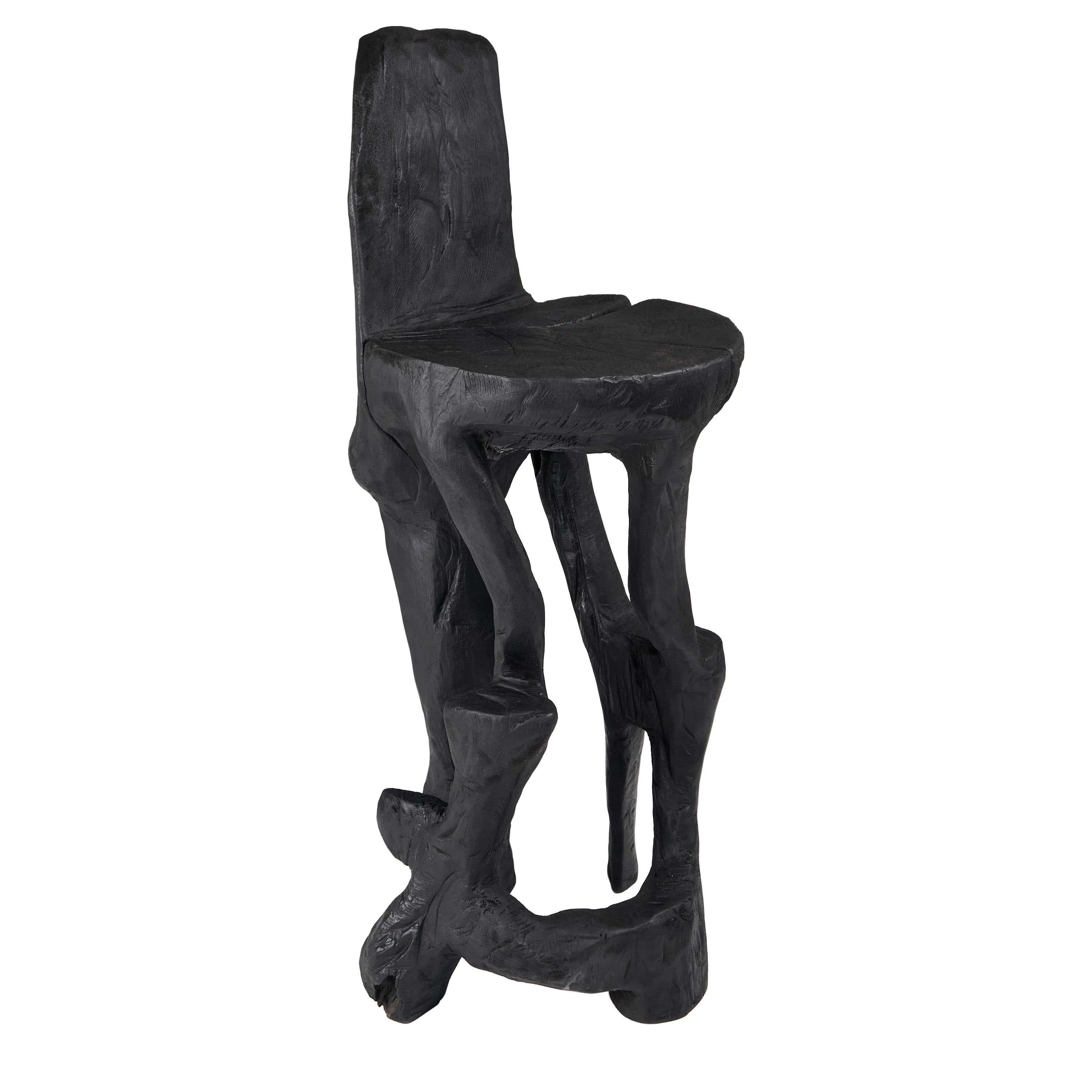 Fauteuil de bar sculptural en bois massif Makha, design contemporain original, Logniture