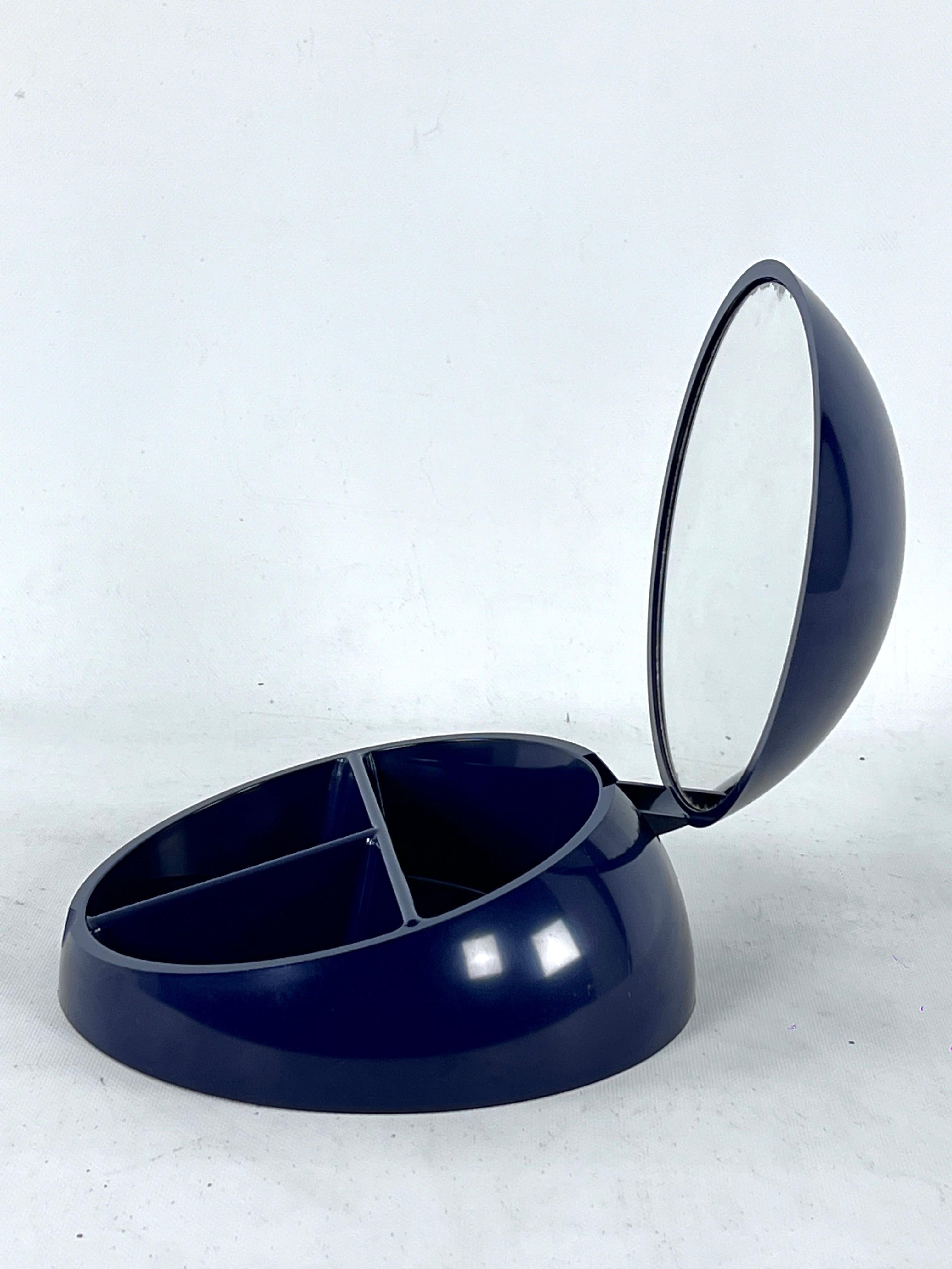 Mid-Century Modern Makio Hasuike, Toilet with Mirror for Gedy, Italy 1980s For Sale