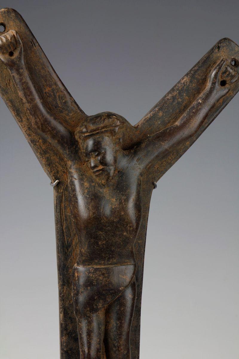 Wood Makonde Figure Depicting Jesus, Tanzania For Sale