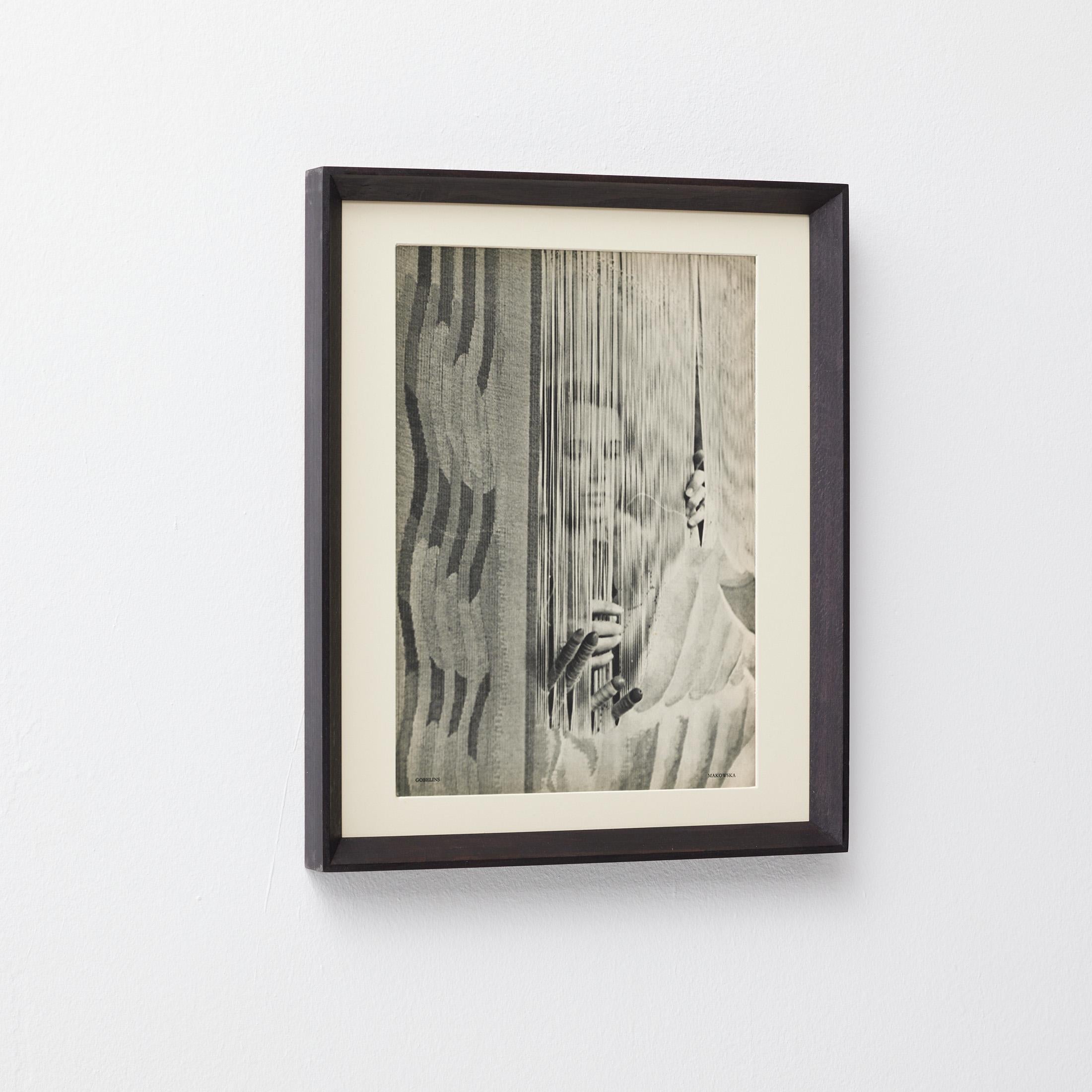 Mid-Century Modern Makowska - Femme tisseuse Héliogravure des années 1930, Verve Magazine 1937, encadré en vente