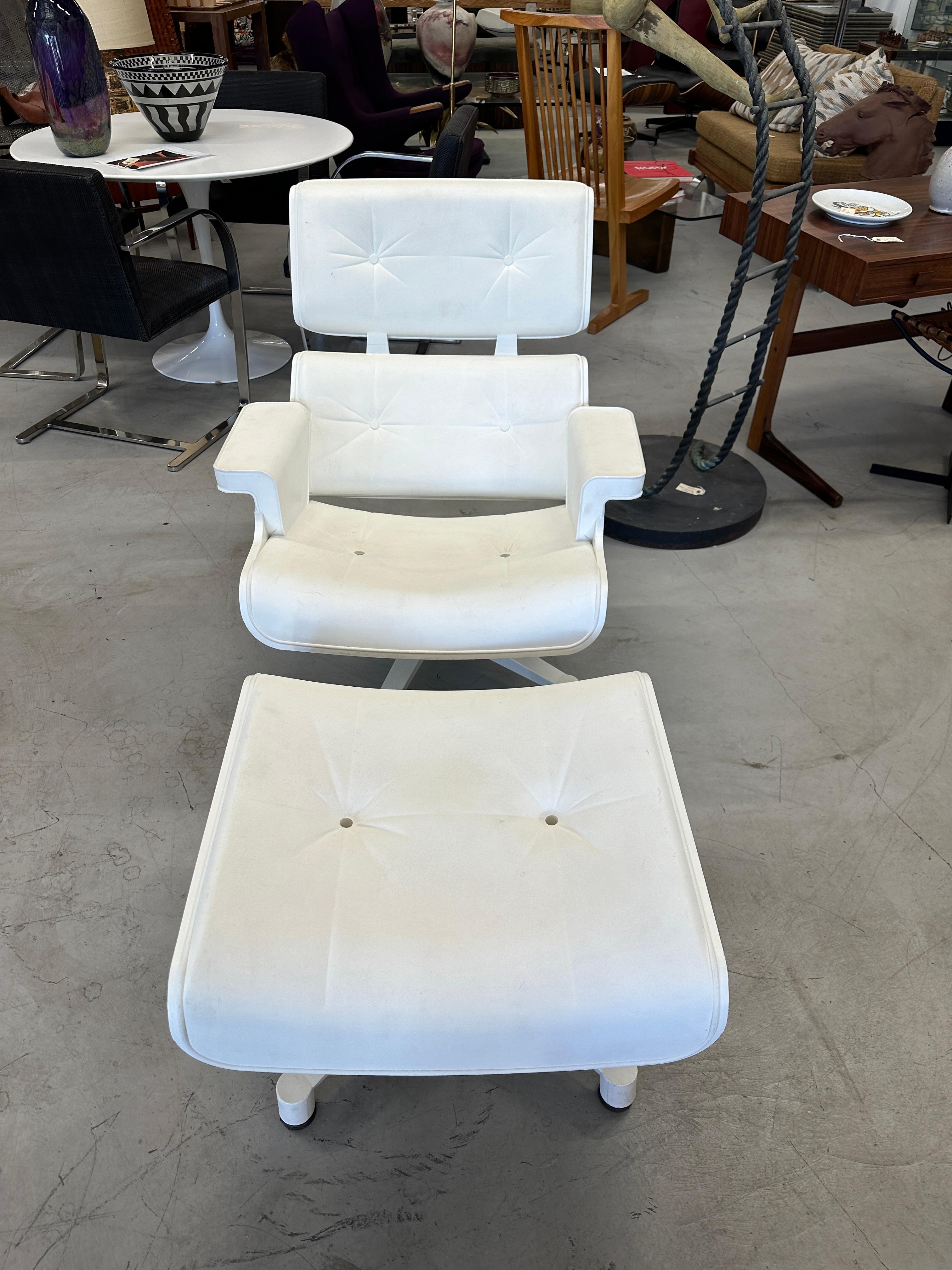 Mal 1956 Chair and Ottoman For Sale 2