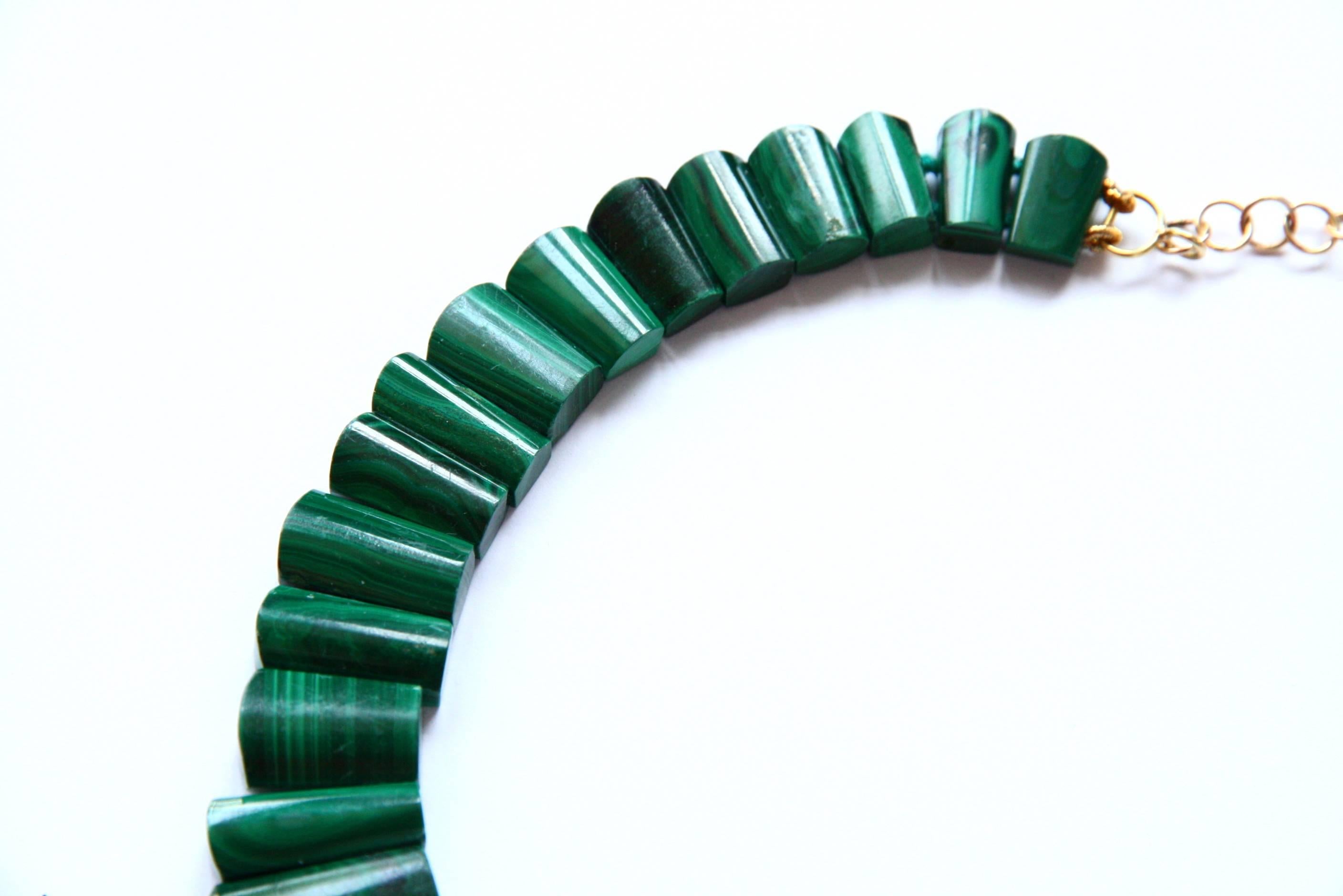 Malachite 18 k Gold Necklace In New Condition For Sale In Milan, IT