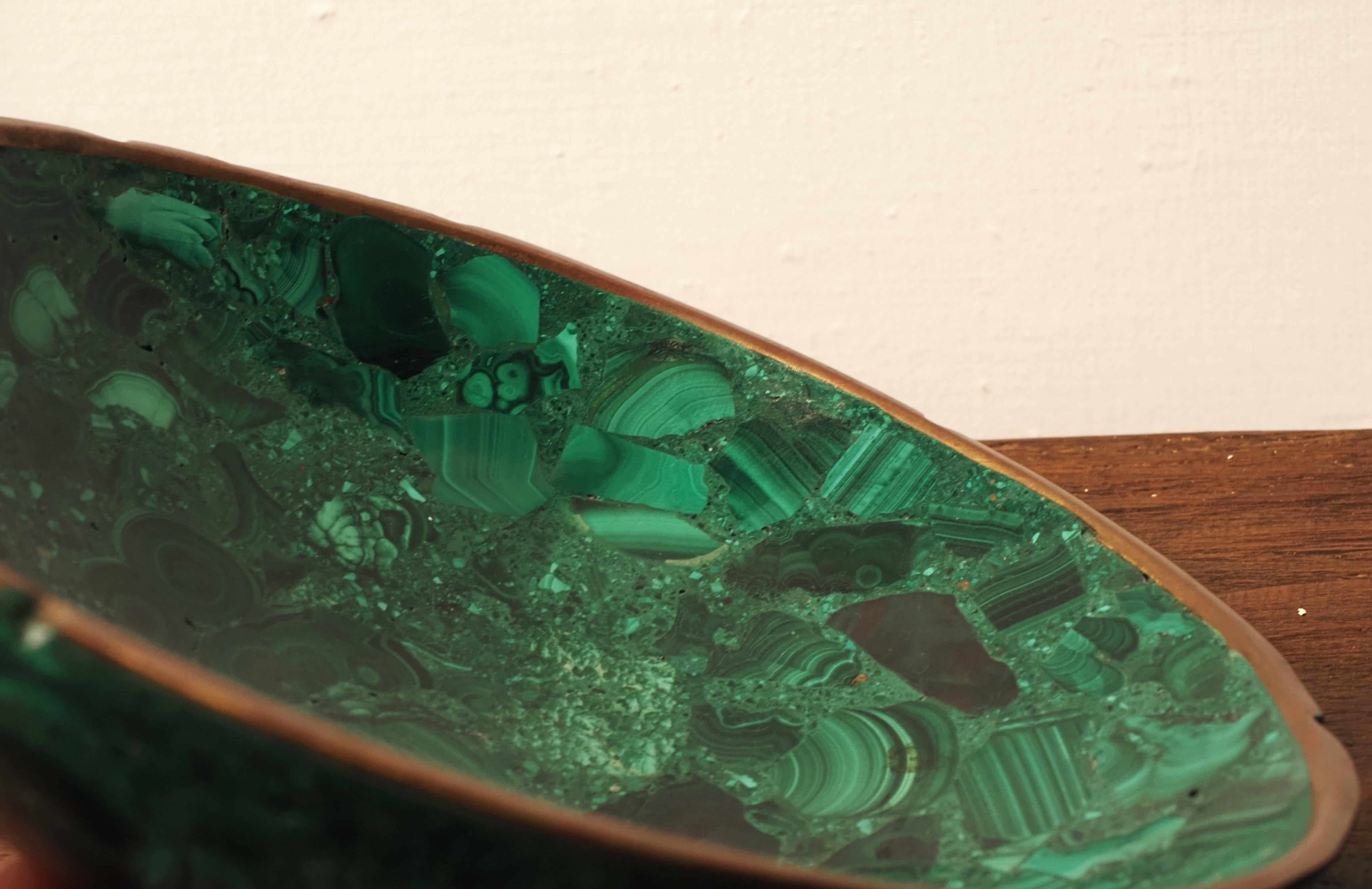 Congolese Scala in malachite e ottone in vendita