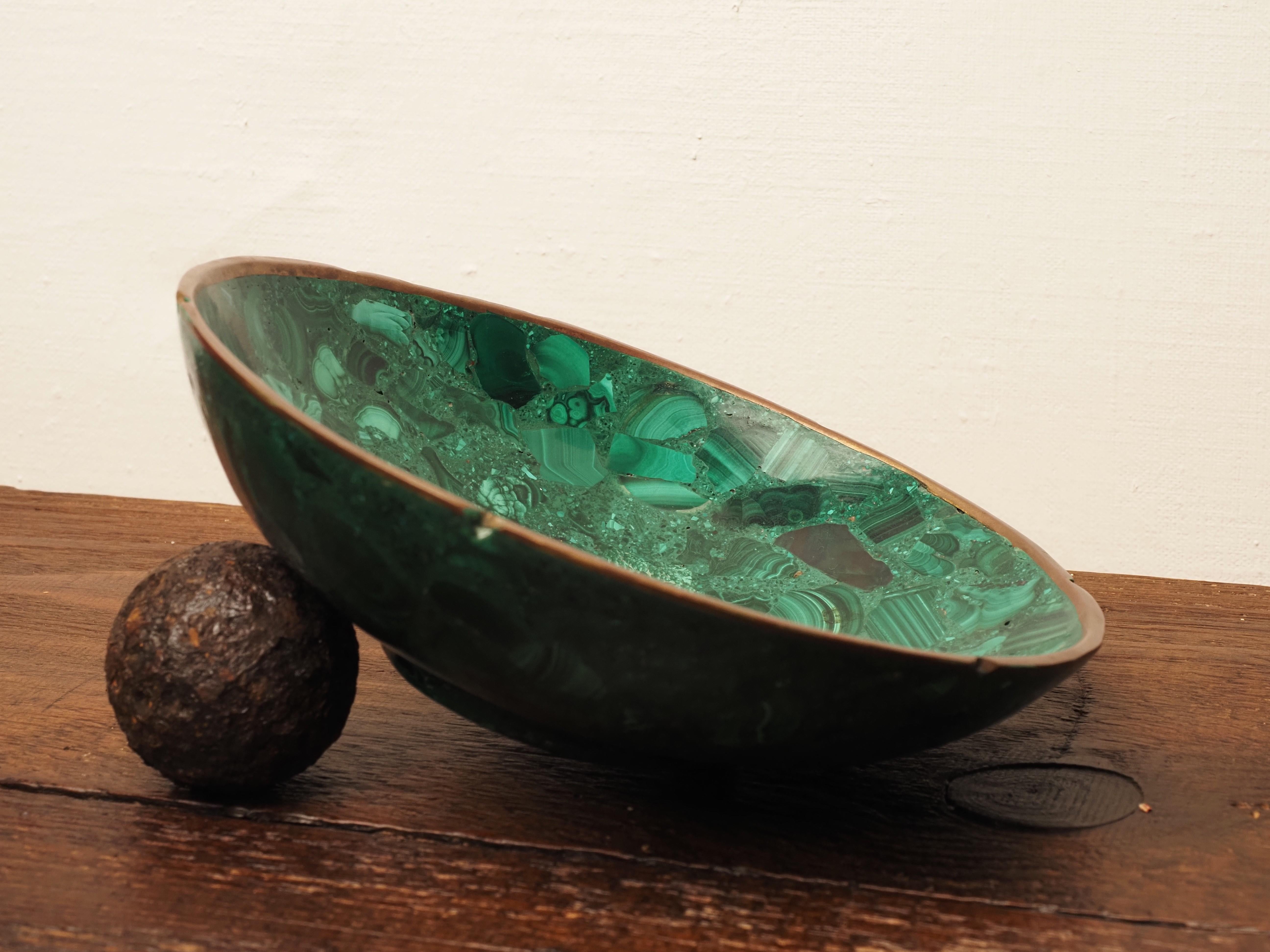 Fine XX secolo Scala in malachite e ottone in vendita