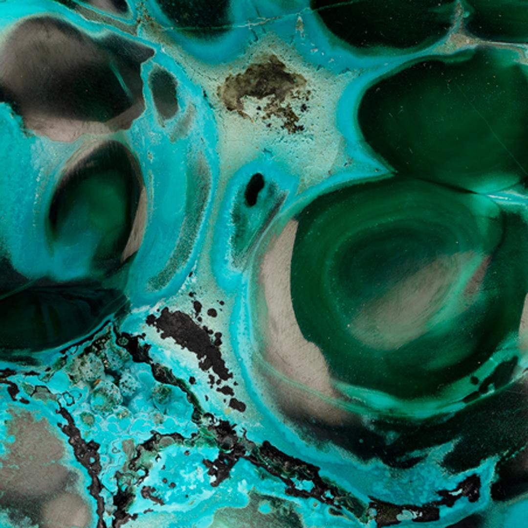  Malachite and Chrysocolla Freeform // 1.80 Lb. In New Condition For Sale In New York, NY