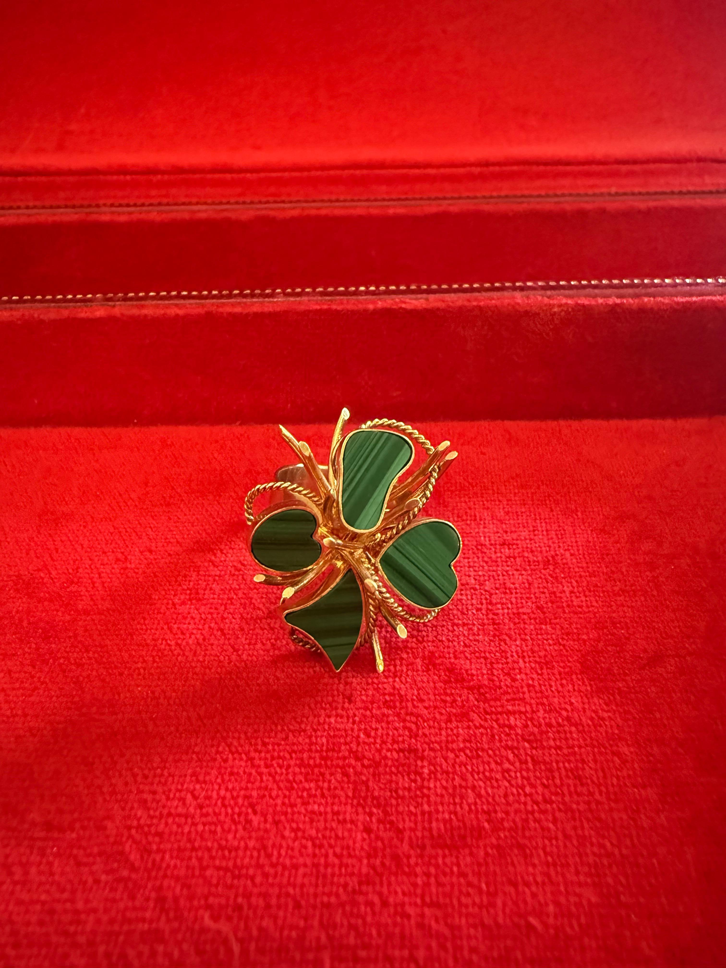 Anello Trifoglio in malachite e oro In condizioni buone in vendita a London, GB