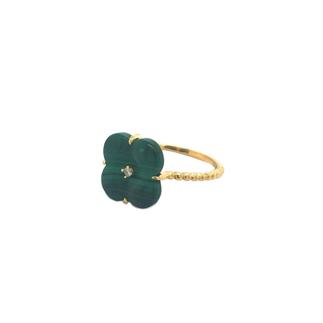 Malachite Clover Natural Diamond Ring 18K Yellow Gold In New Condition For Sale In New York, NY