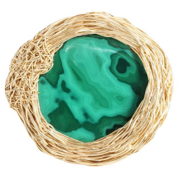 Anillo de Malaquita 14 K en Oro Amarillo F. por el Artista