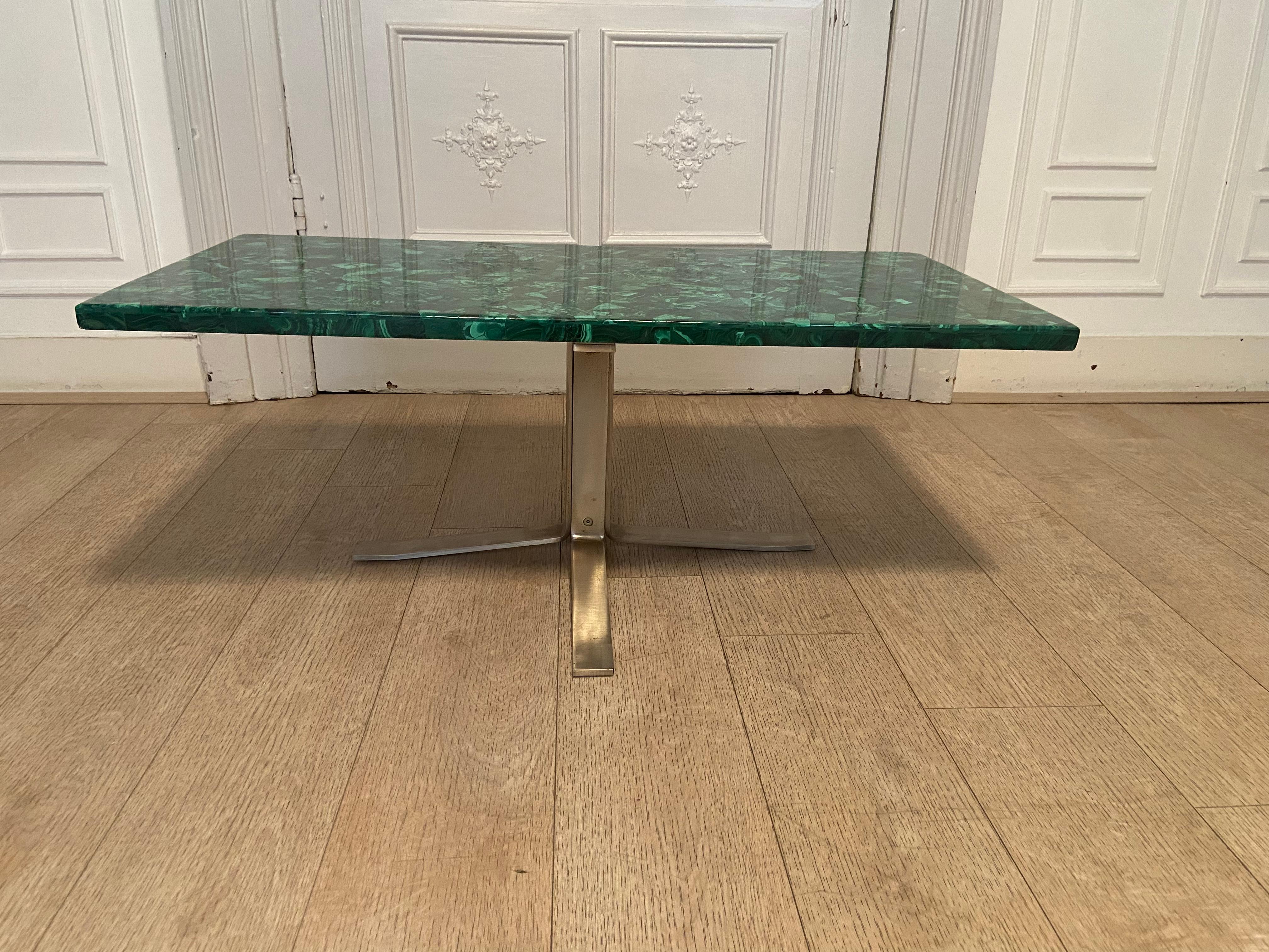 Malachite coffee table produced in the 70s. Good vintage condition, some very superficial scratches.